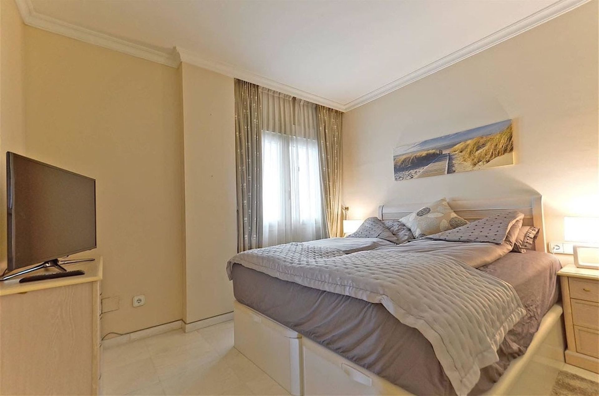 Condominium dans Marbella, Andalucía 10872506