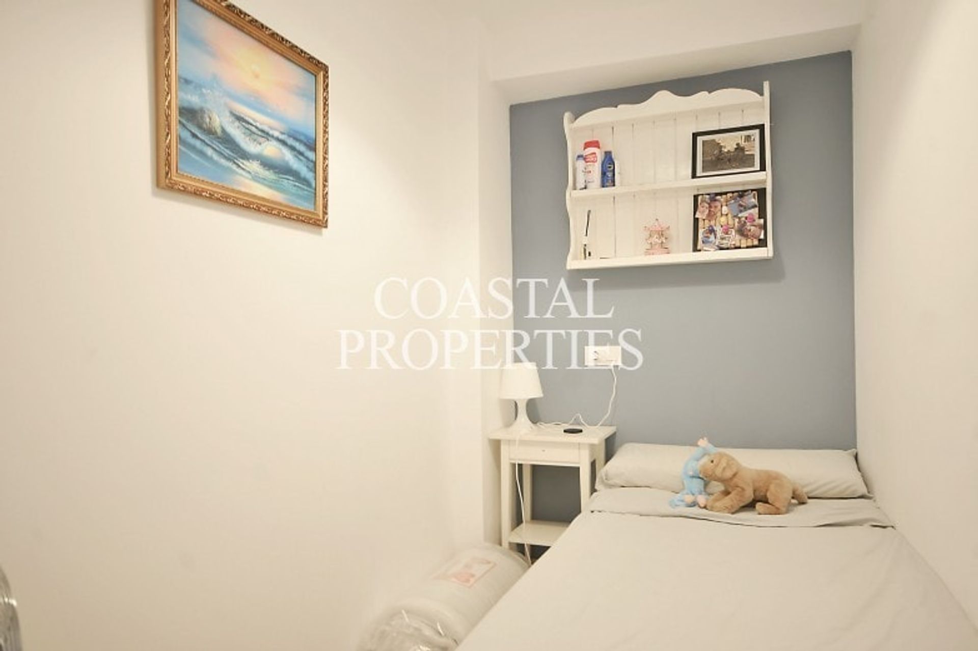 Condominium in Palma Nova, Balearic Islands 10872799