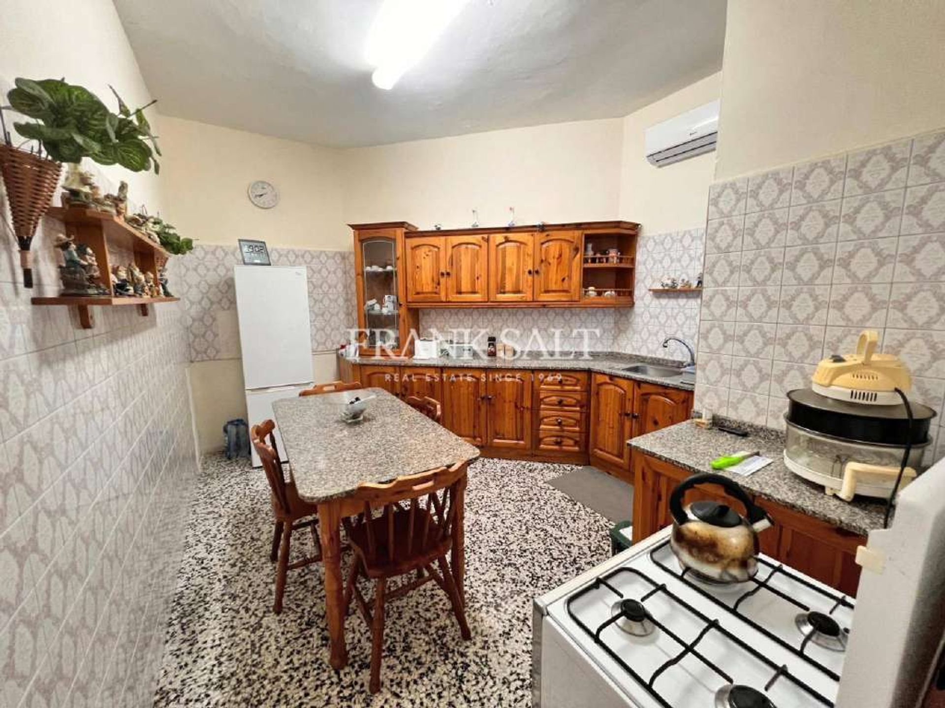 Osakehuoneisto sisään Zebbug, Zebbug 10873056