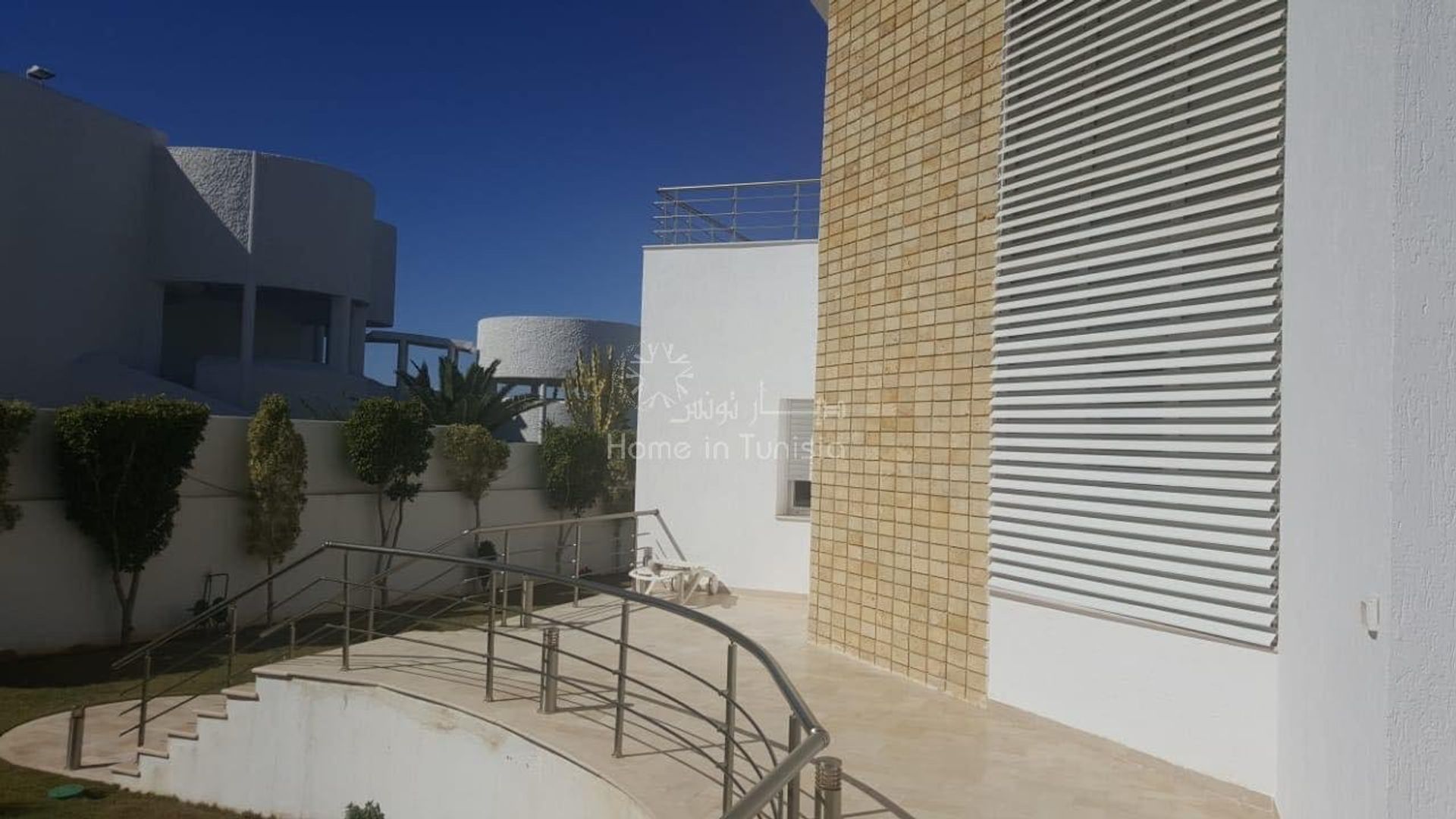 Hus i Monastir, Monastir 10873315