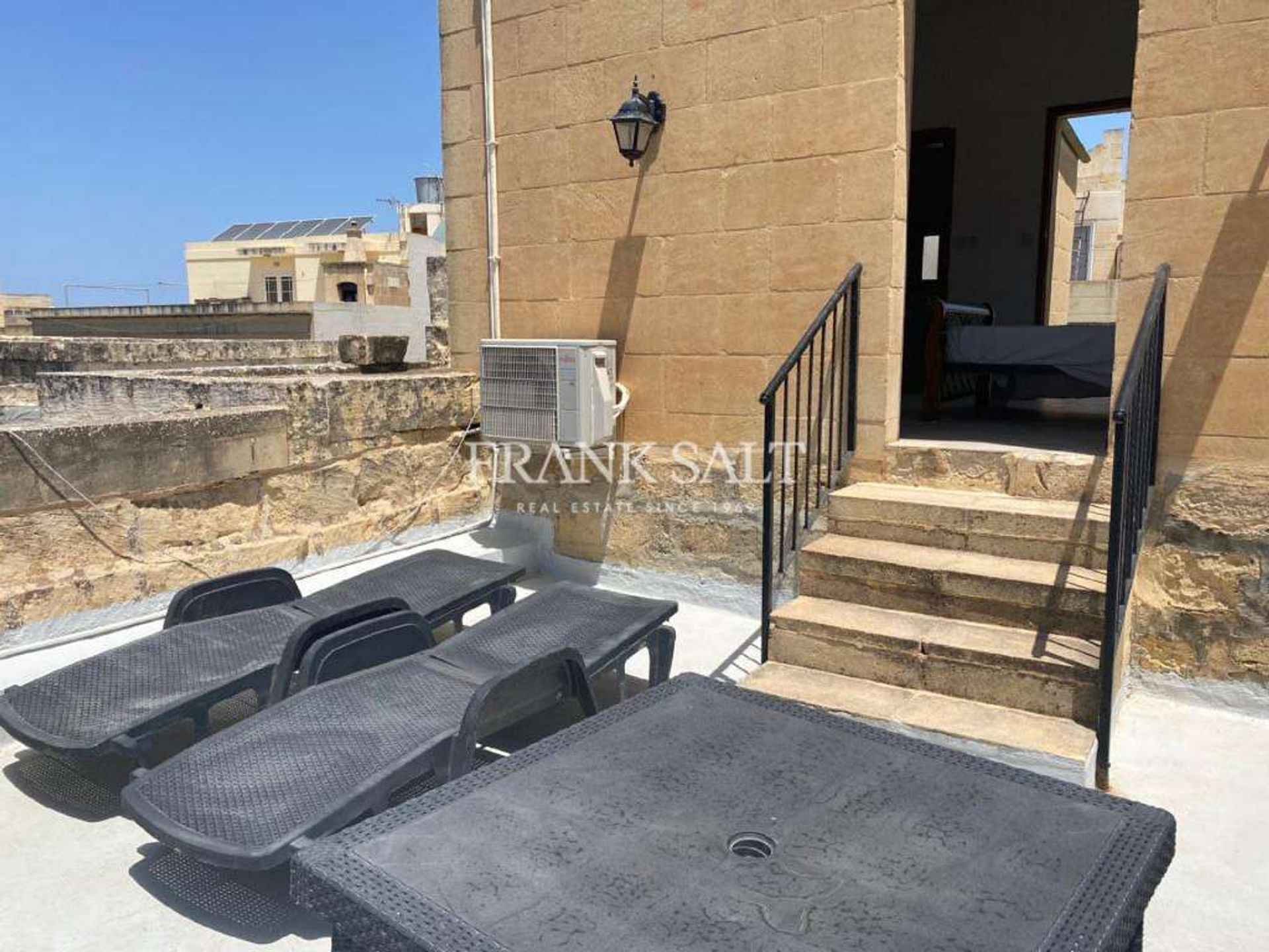 Lain di Gharb, Gharb 10873548