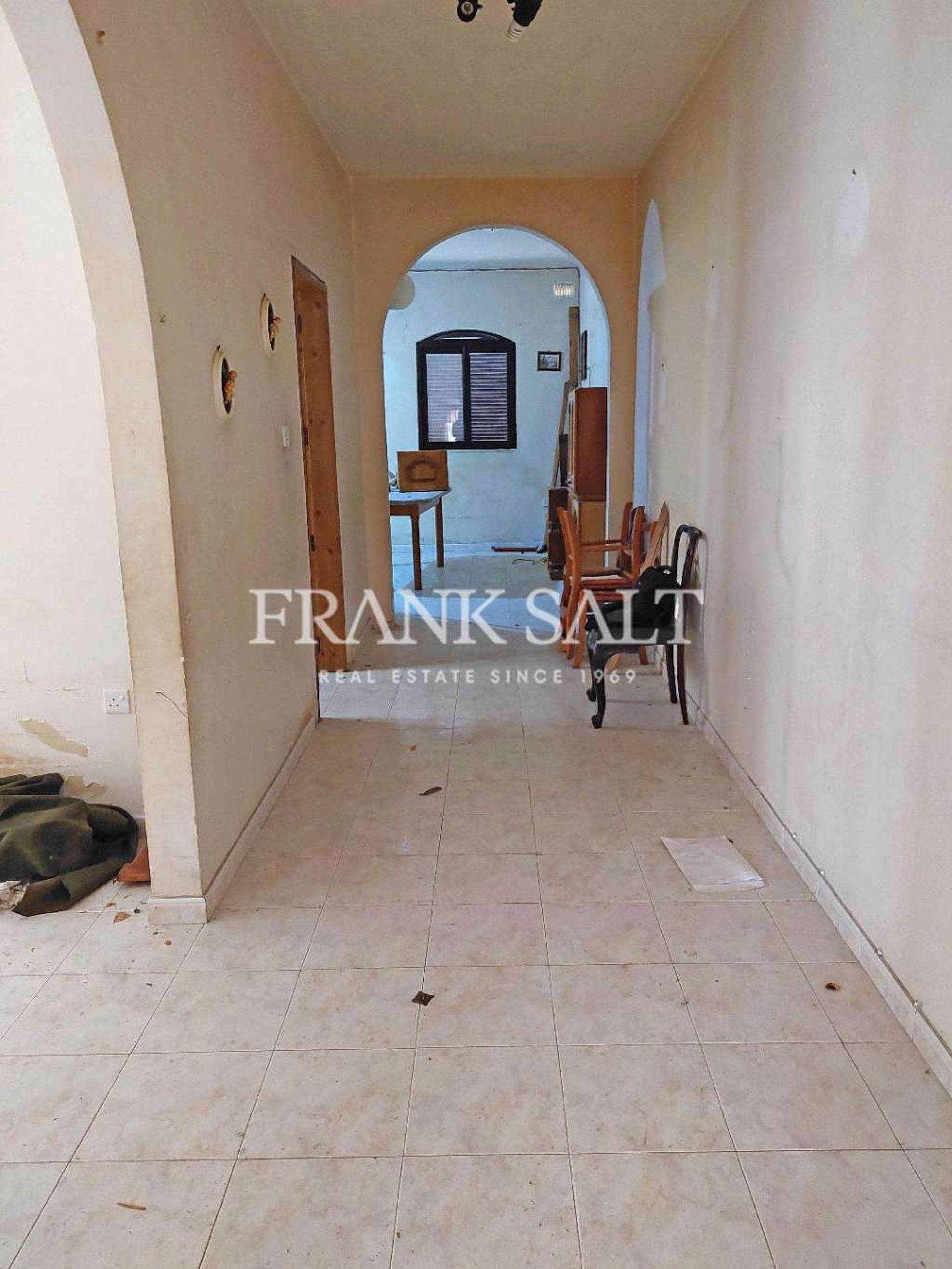 Condominium in Qormi,  10873584