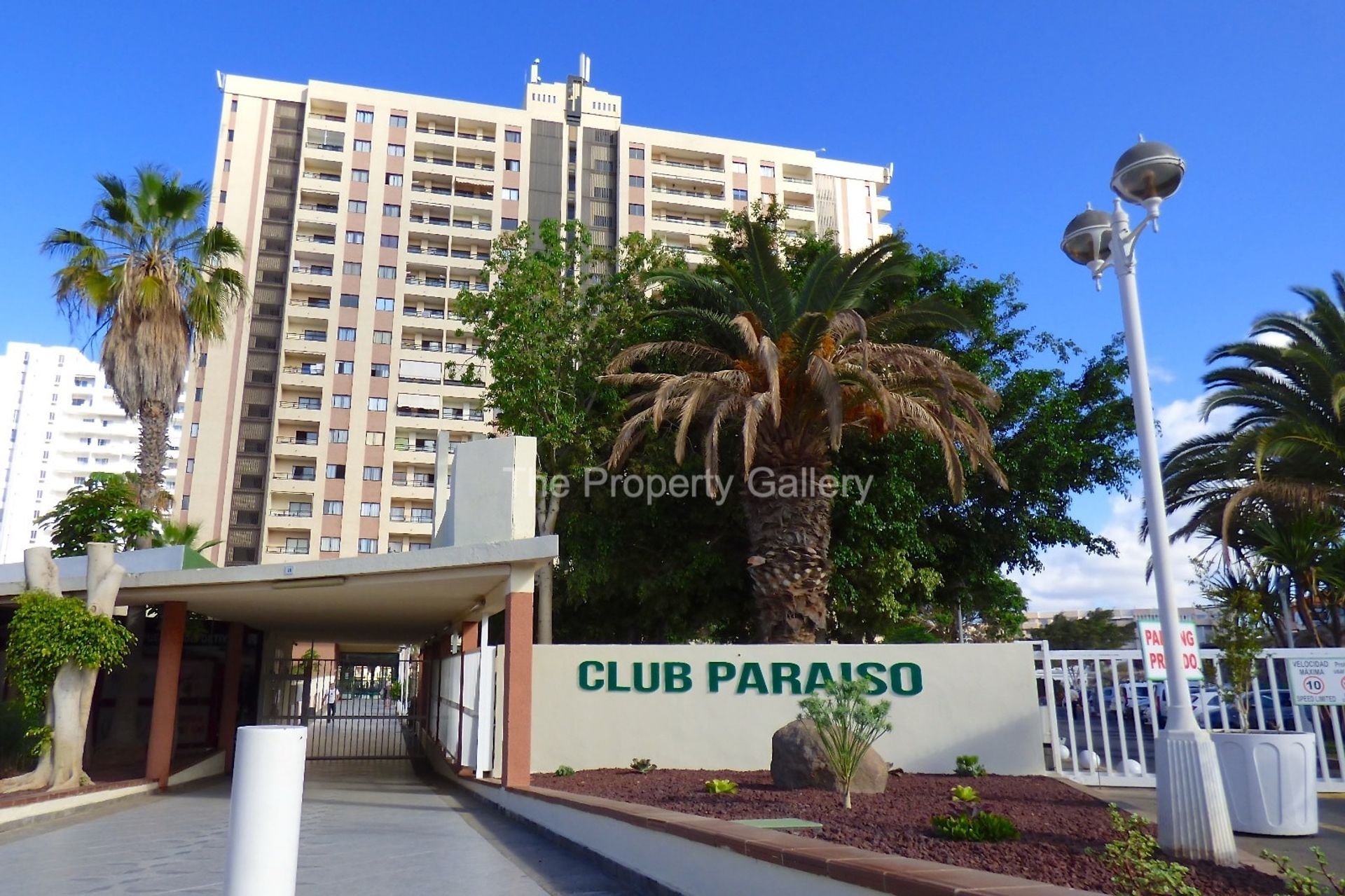 Condominium in Adeje, Canarias 10873687