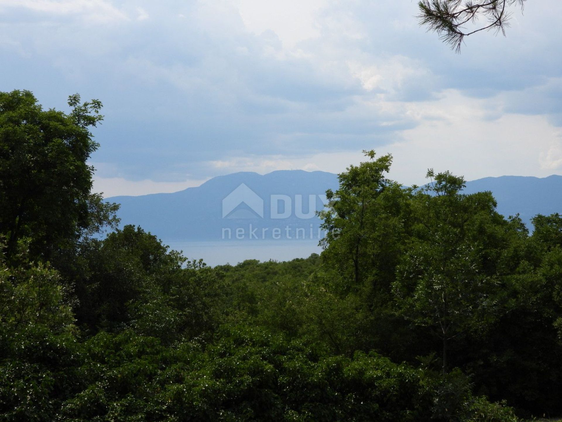 Land in Zurkovo, Primorsko-Goranska Zupanija 10873696