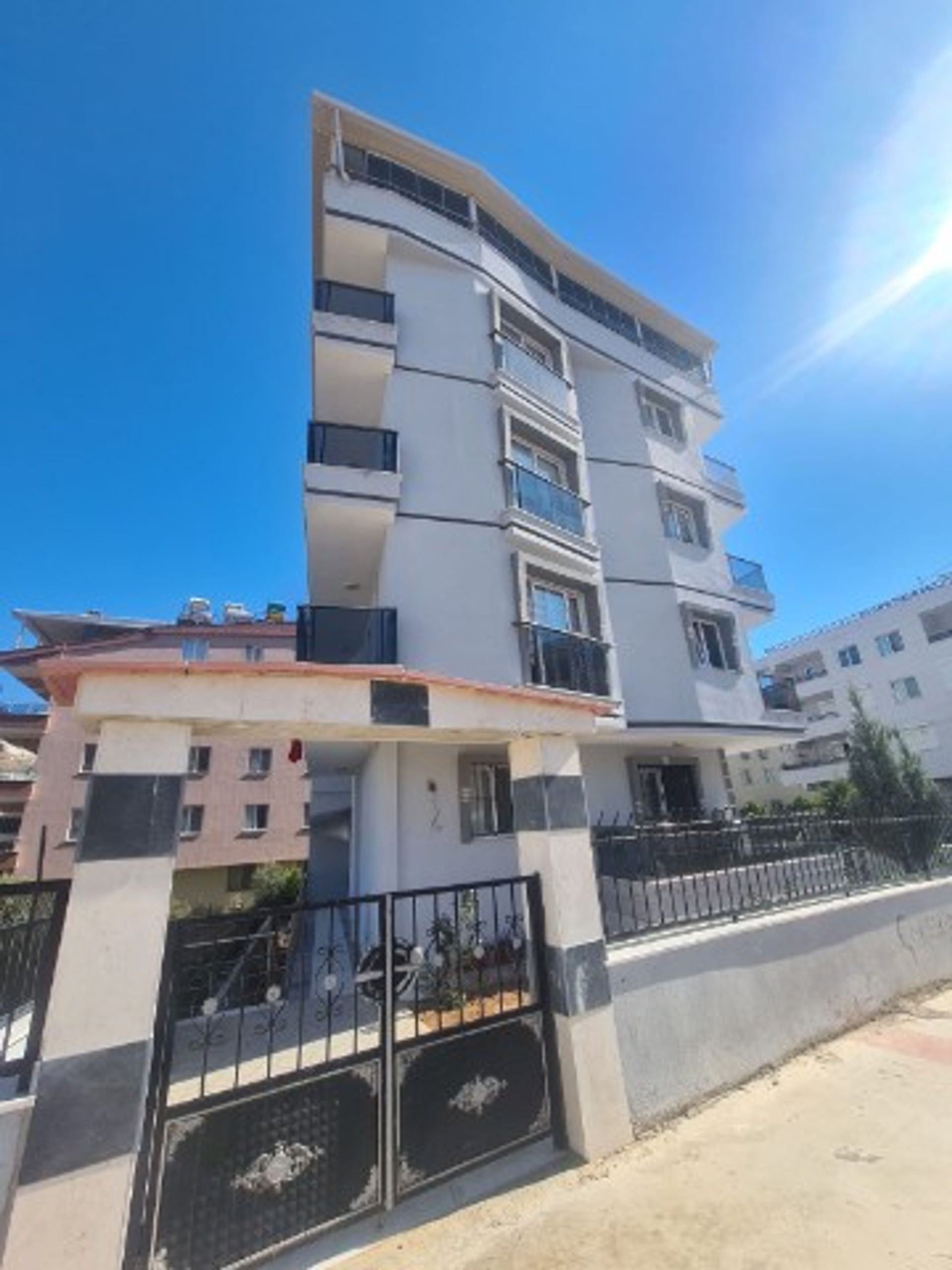 Condominium in Fevzipasa, Aydin 10874046