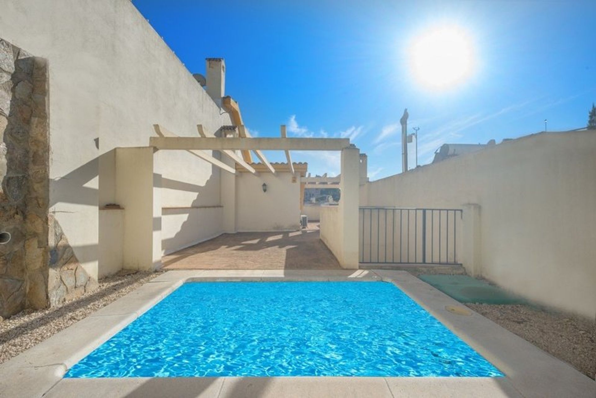 Casa nel Fuengirola, Andalucía 10874309