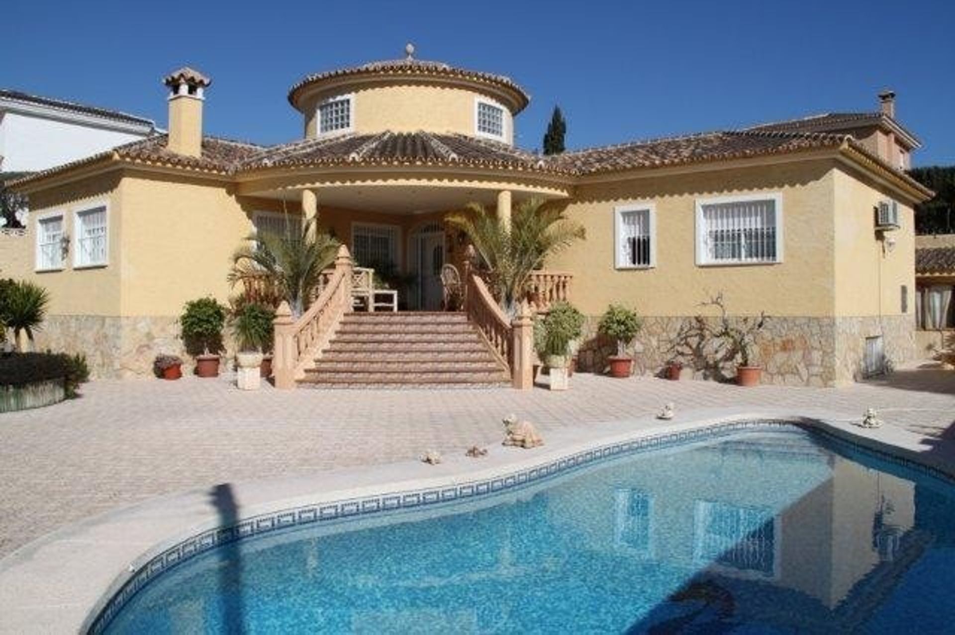 House in Alicante (Alacant), Comunidad Valenciana 10874491