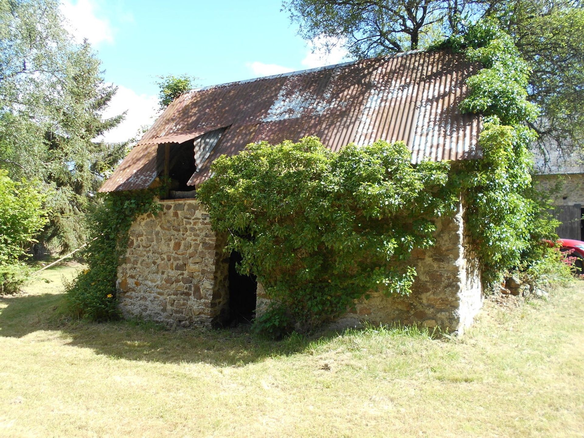 σπίτι σε Villepail, Pays de la Loire 10875086