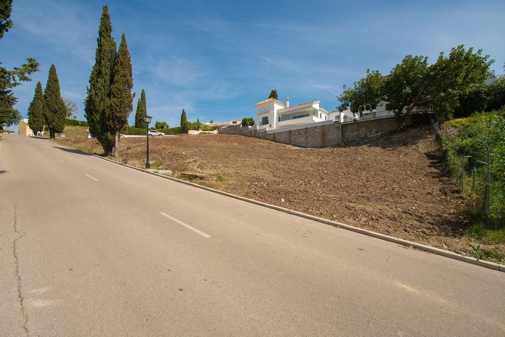 Land in Estepona, Andalucía 10875706