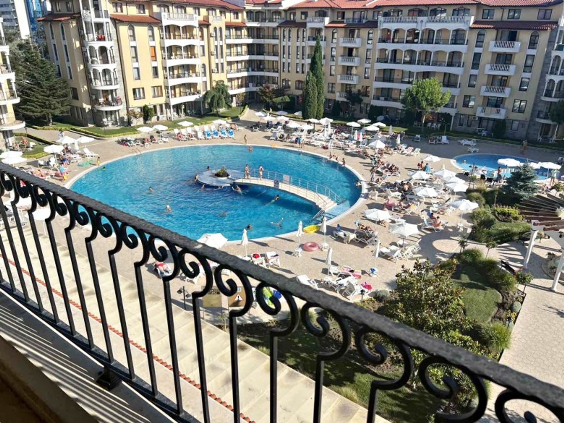 Condominium in Nesebar, Boergas 10876667