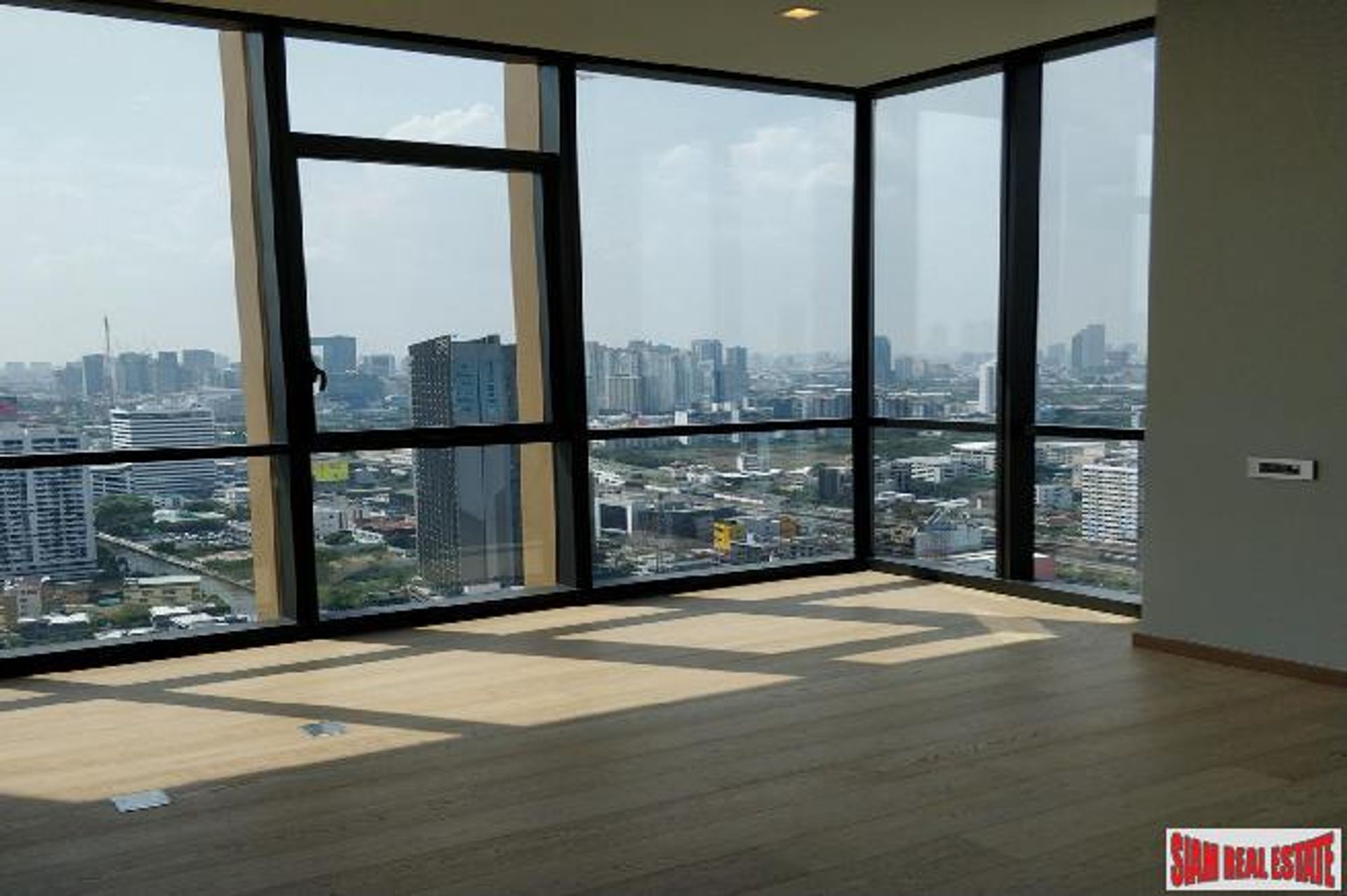 Condominium in , Krung Thep Maha Nakhon 10877138