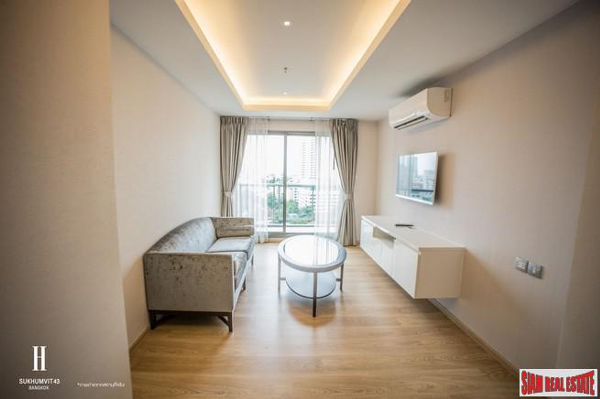 Condominium in Watthana, Krung Thep Maha Nakhon 10877267