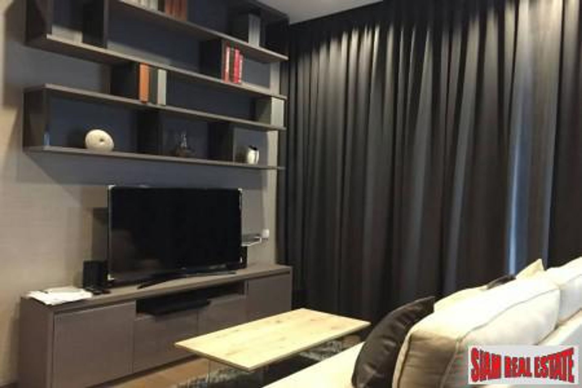 Condominium in , Krung Thep Maha Nakhon 10877321