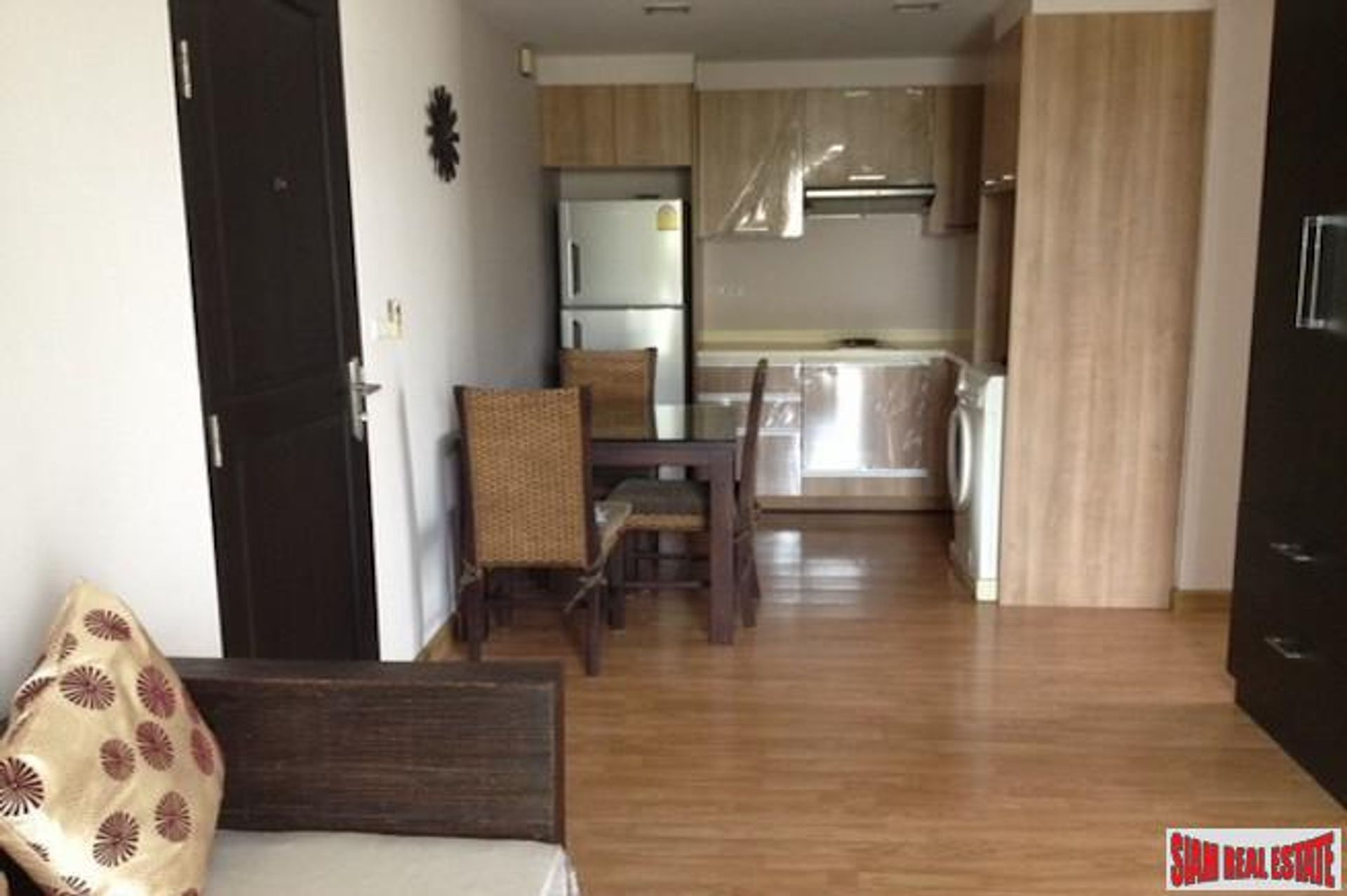 Condominium in , Krung Thep Maha Nakhon 10877415