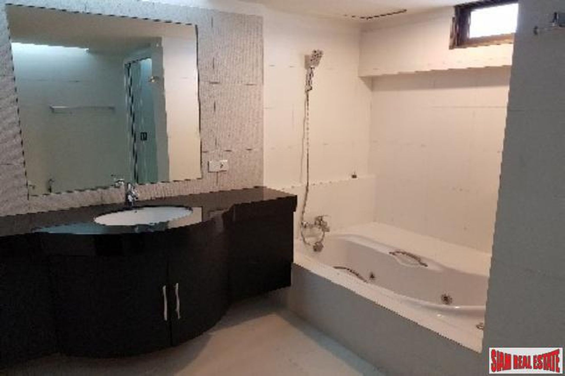 Condominium in , Krung Thep Maha Nakhon 10877493