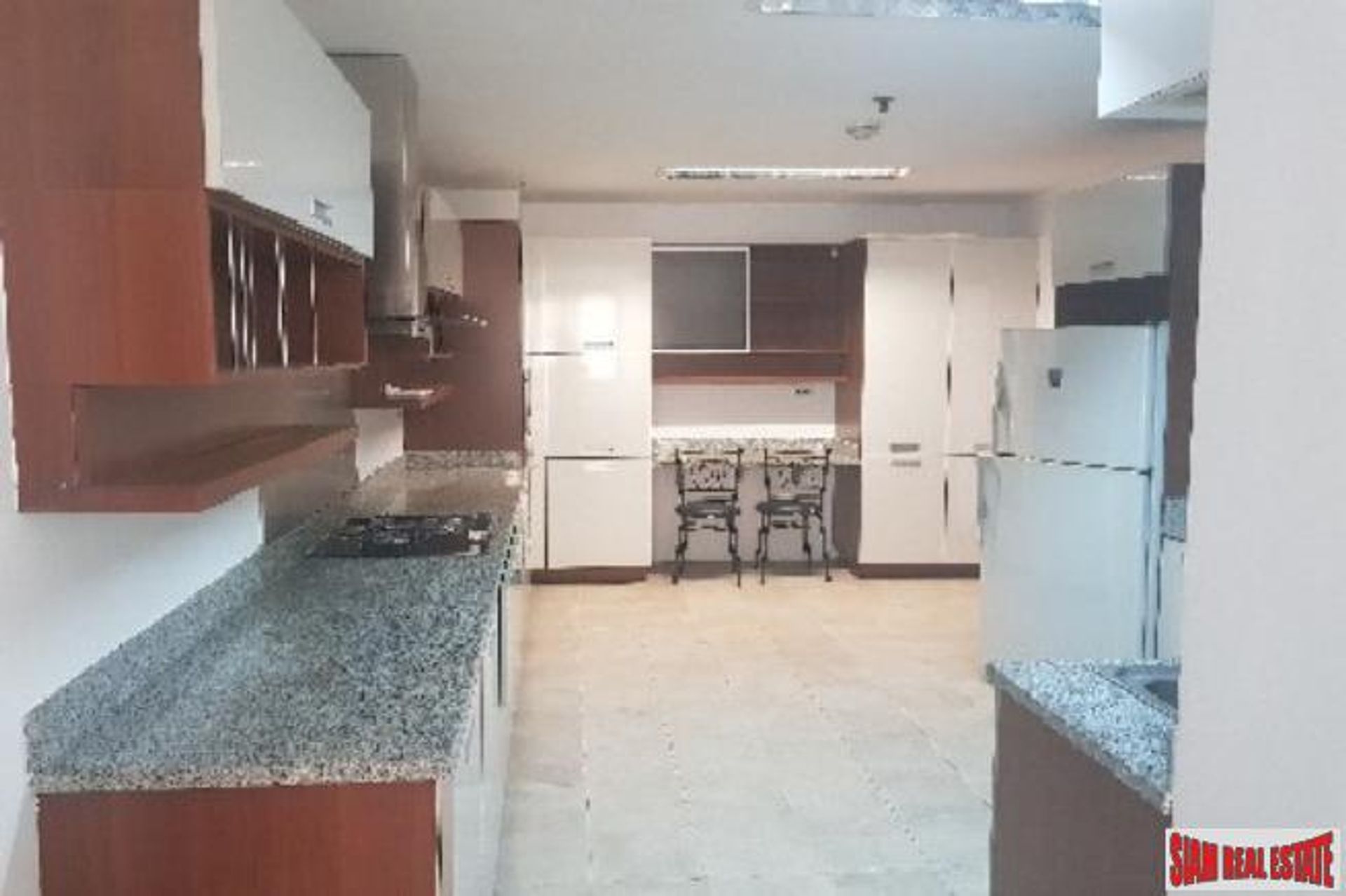 Condominium in , Krung Thep Maha Nakhon 10877493