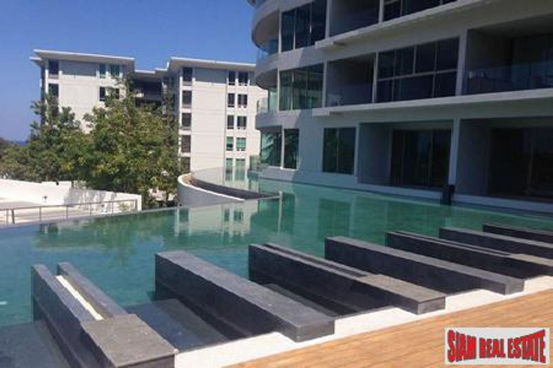 Condominium in Ban Kata, Phuket 10877560