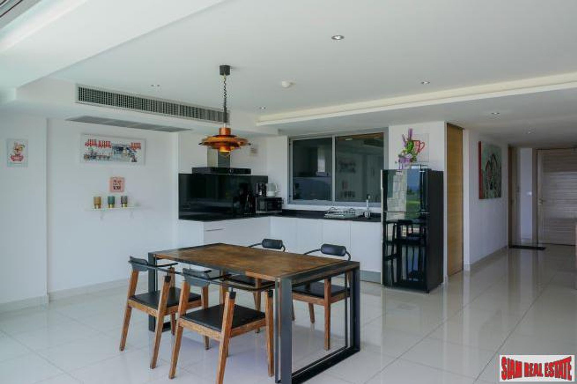 Condominium in Karon, Phuket 10877612