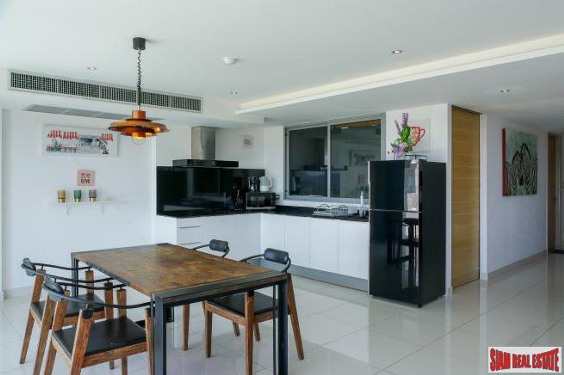 Condominium in Karon, Phuket 10877612