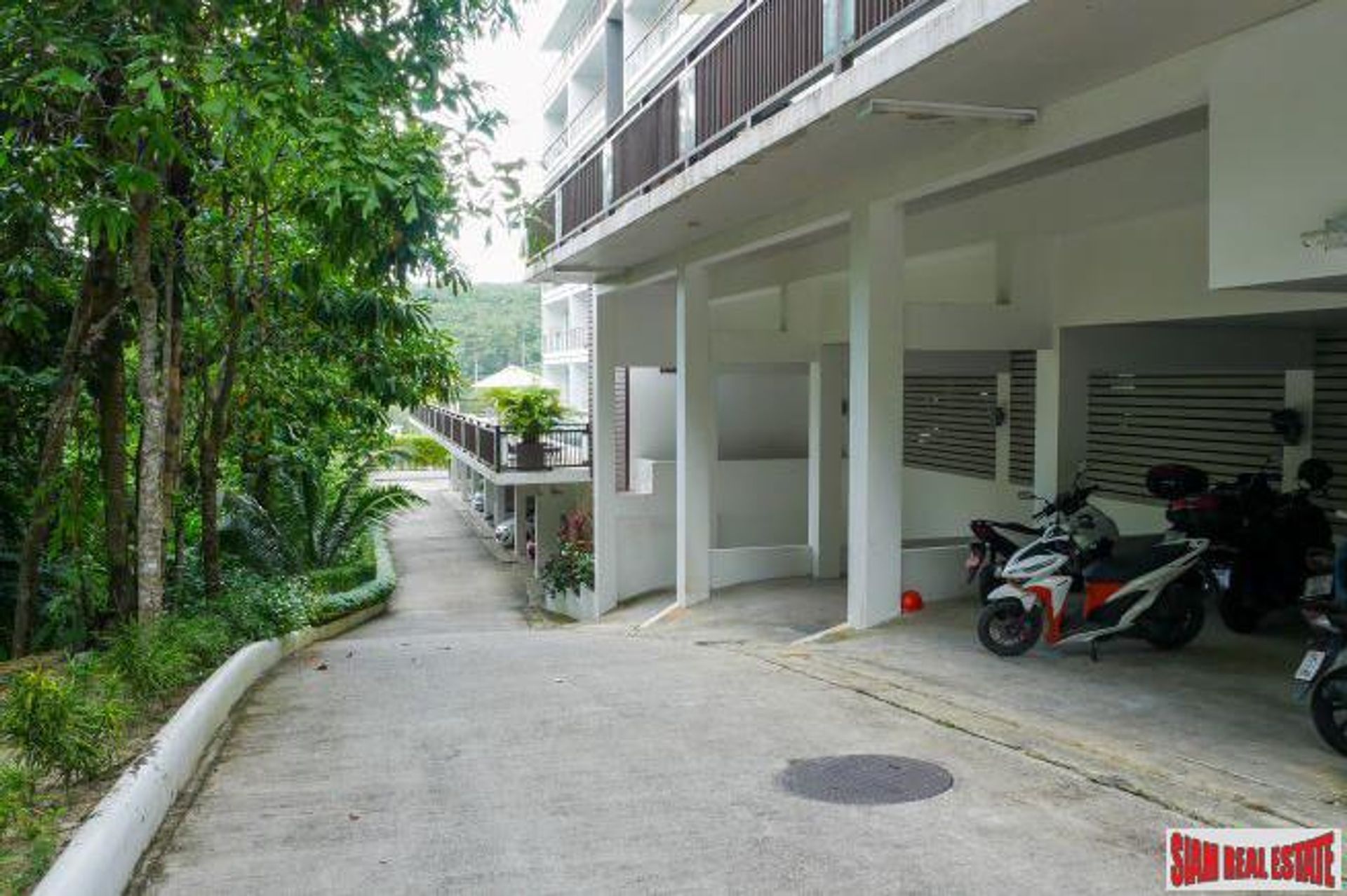 Condominium in Kamala, Phuket 10877638