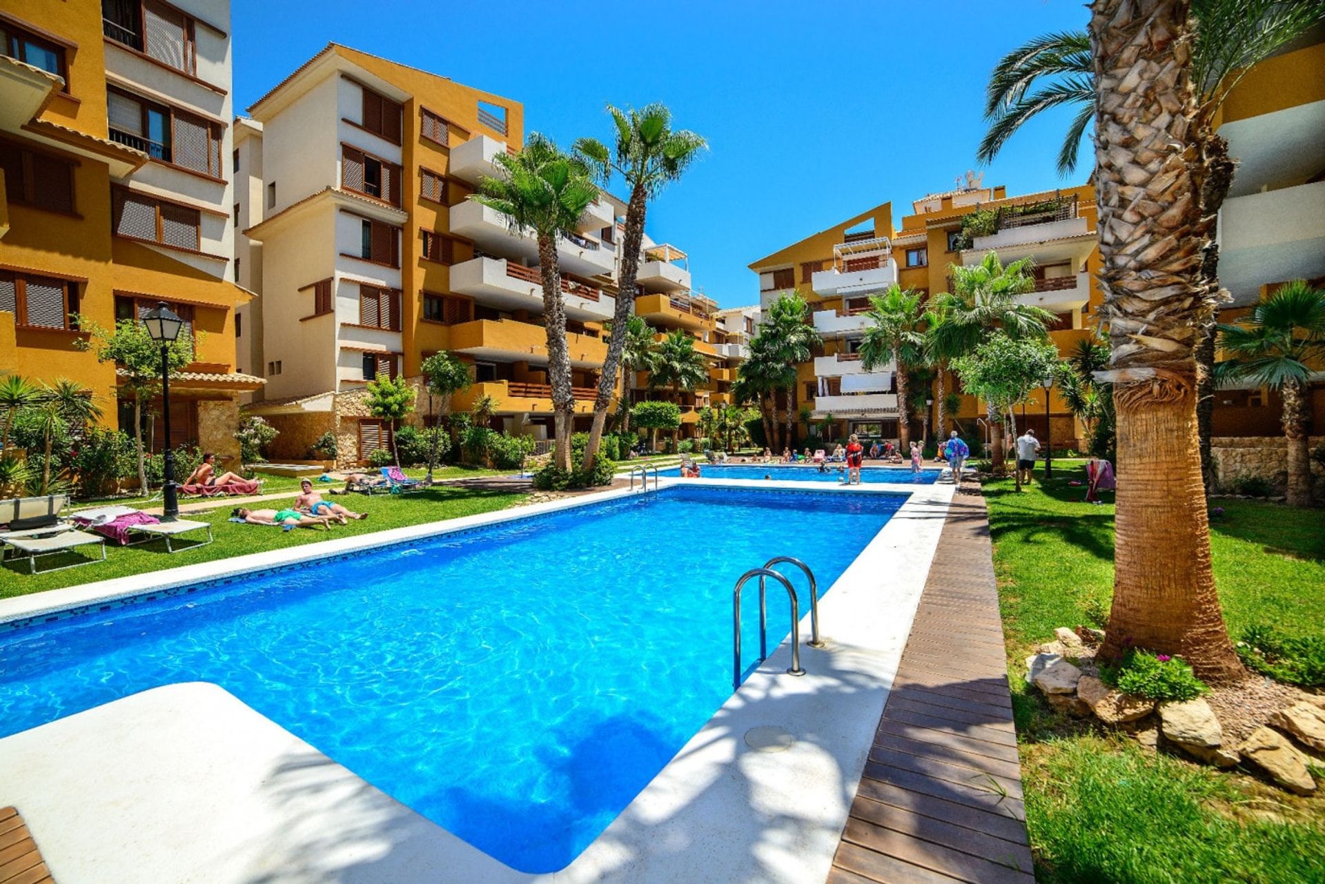 Condominium in Torremendo, Comunidad Valenciana 10877795