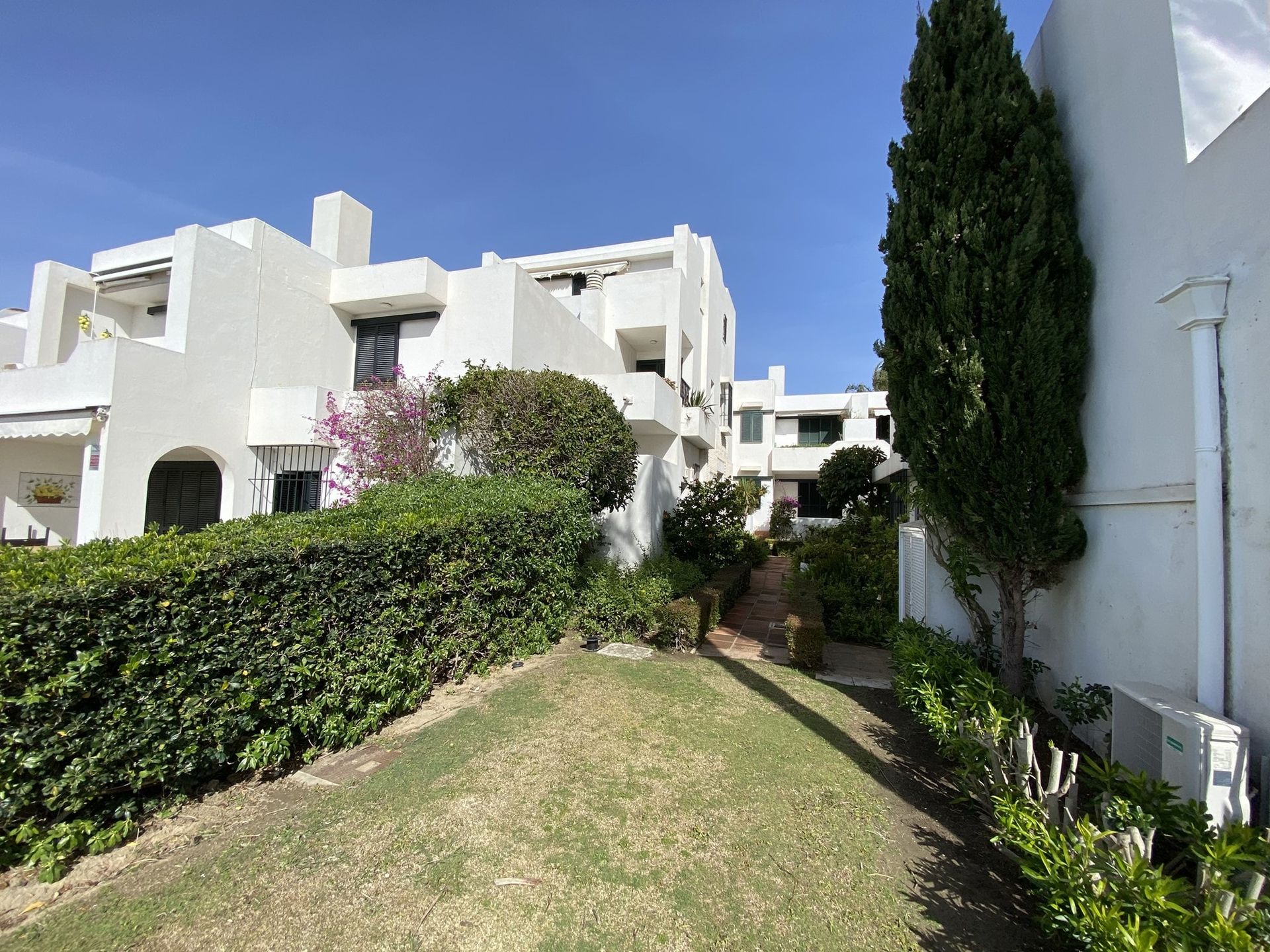 Condominio en San Roque, Andalucía 10877875