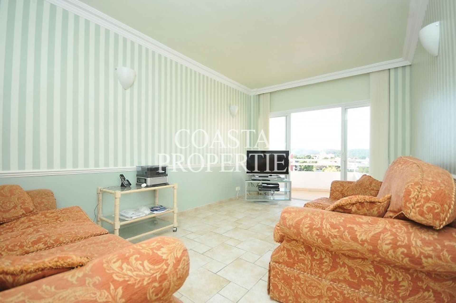 Condominium in Son Caliu, Balearic Islands 10878039