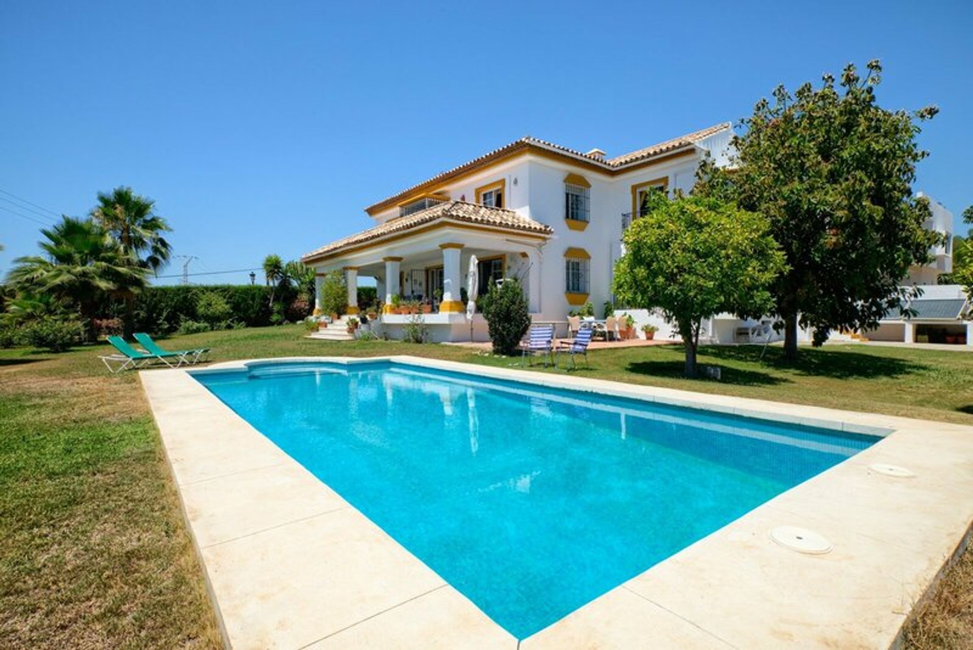 rumah dalam San Pedro de Alcantara, Andalusia 10878617