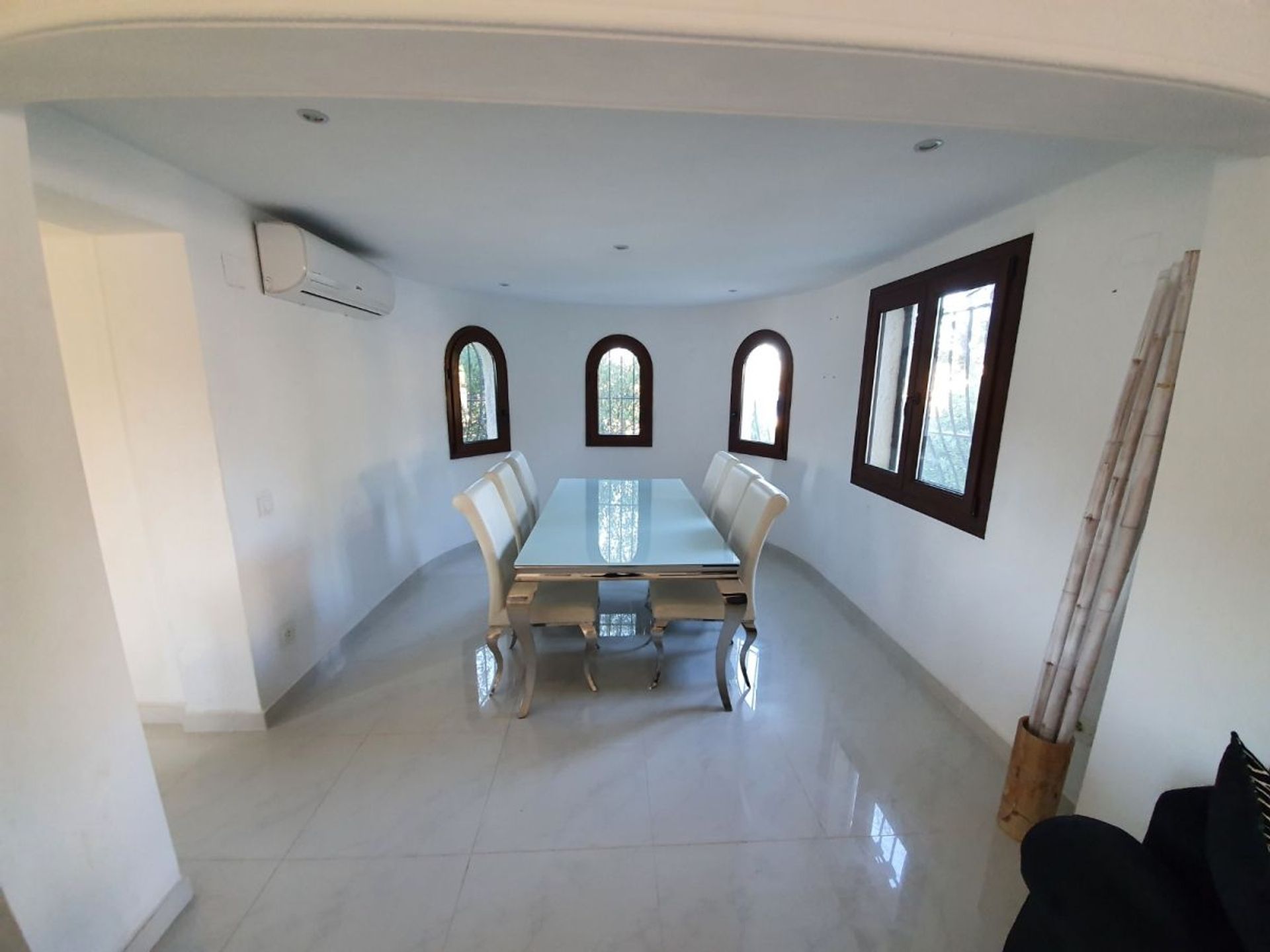 Rumah di Jawa, Valencia 10878644