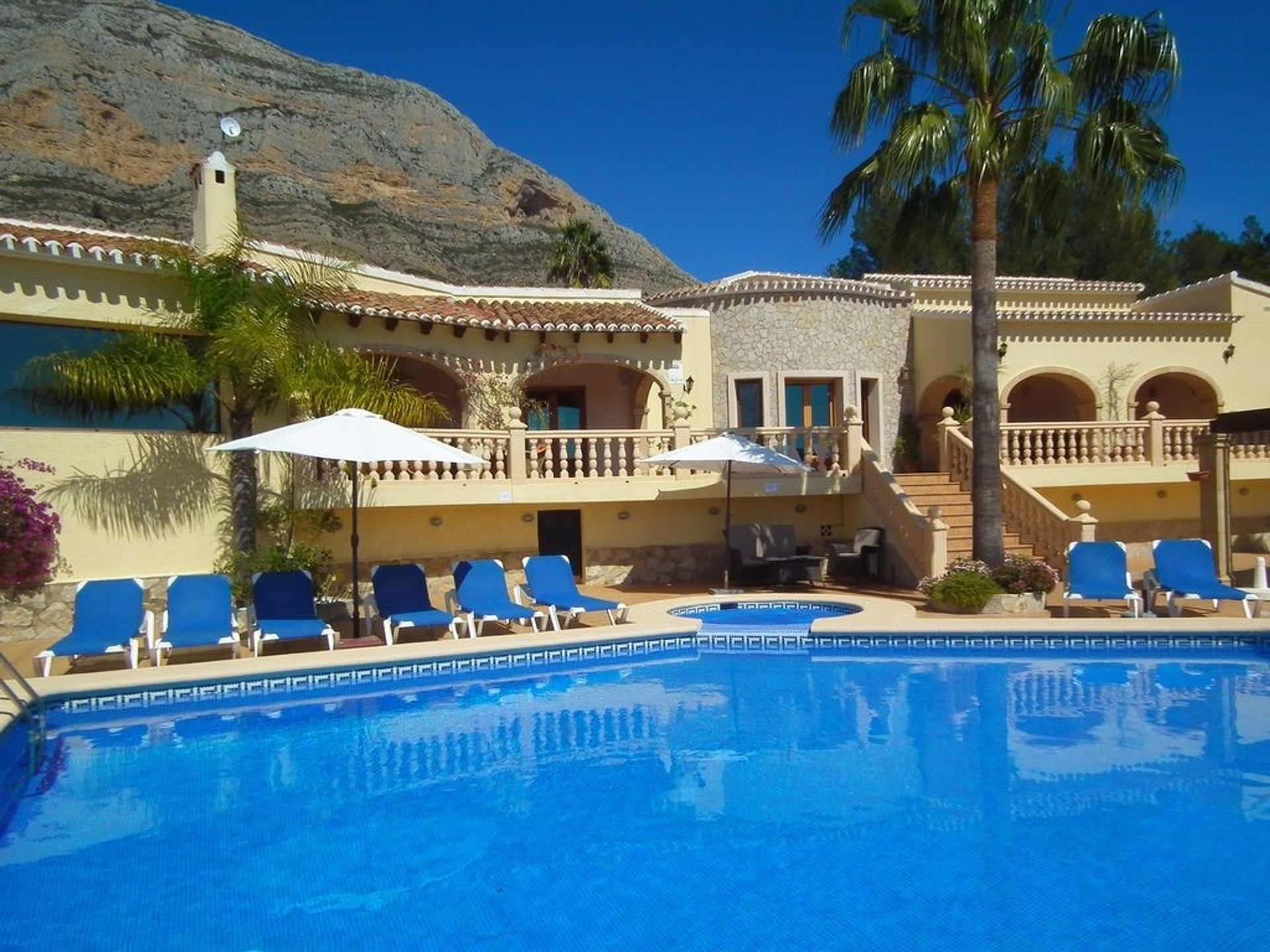 rumah dalam Javea, Valencia 10878660