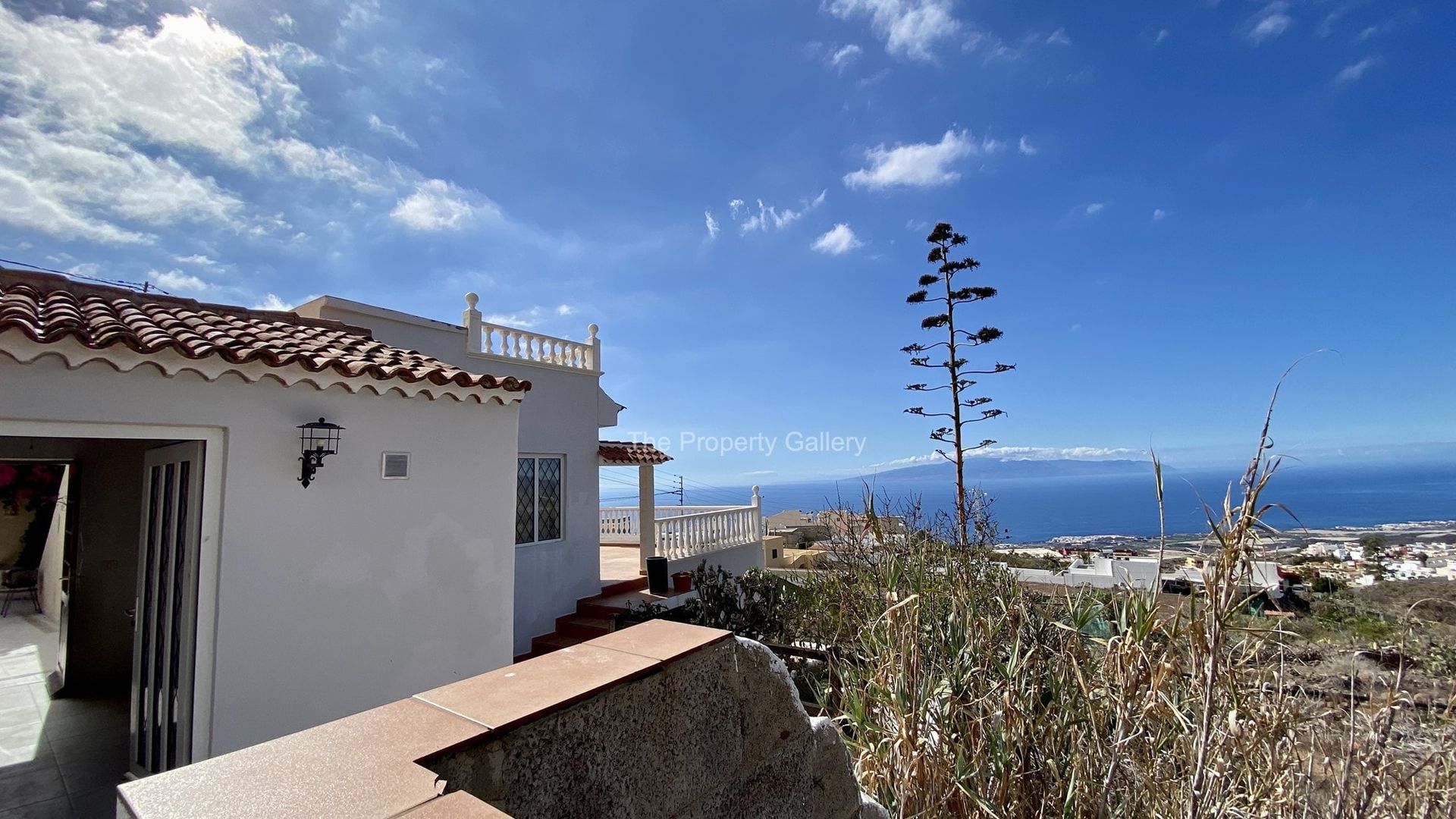 House in Guía de Isora, Canary Islands 10878771