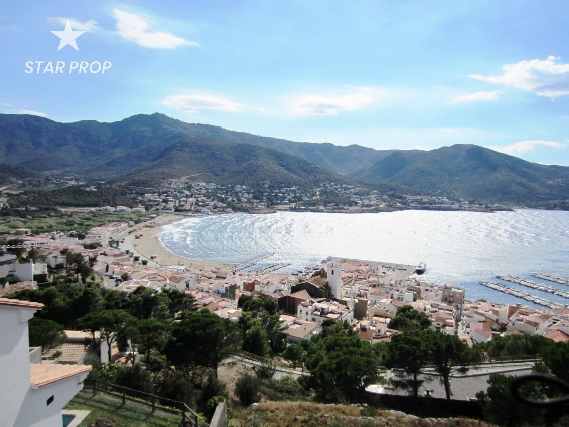 Terra no El Porto, Catalunha 10878870