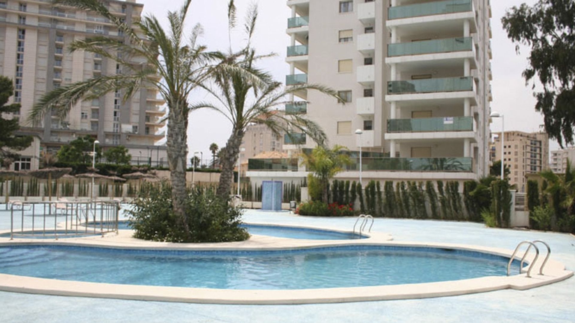 Condominium in Calpe, Comunidad Valenciana 10879135