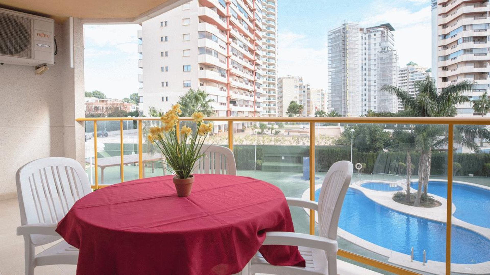 Condominium in Calpe, Comunidad Valenciana 10879184