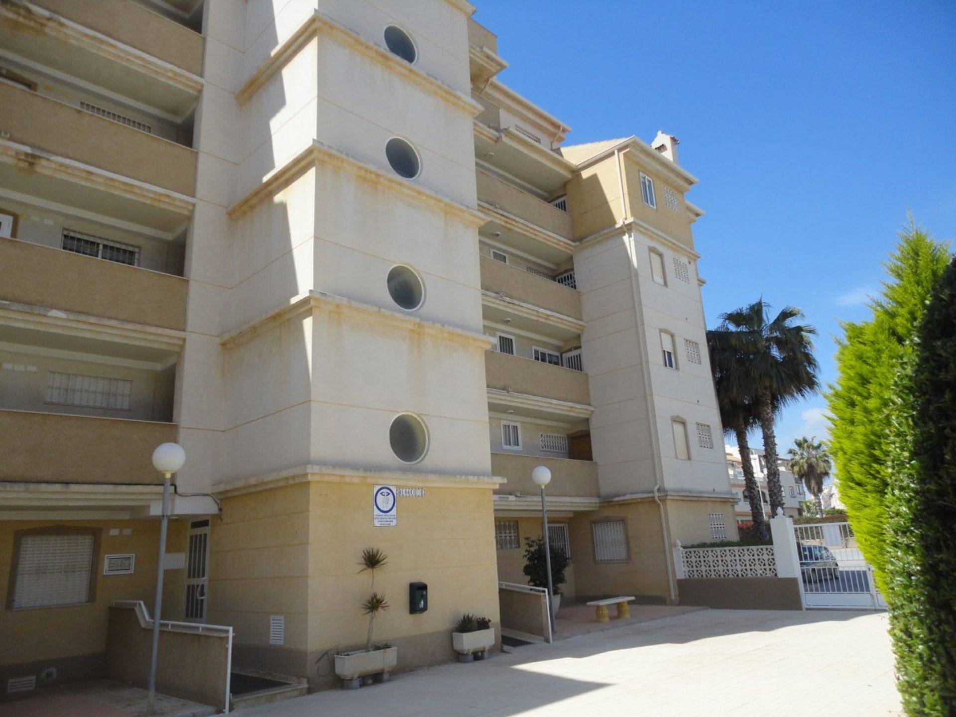 Condominium in Torremendo, Comunidad Valenciana 10879873