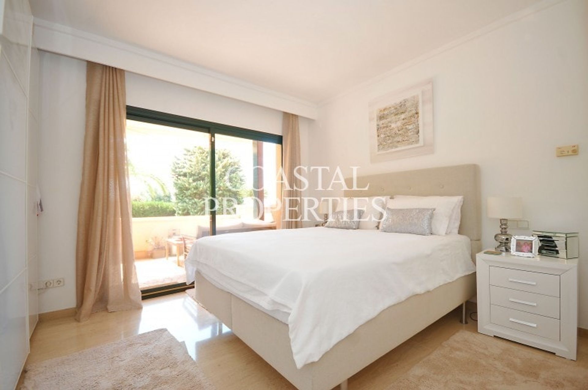 Condominium in Bendinat, Balearic Islands 10880403