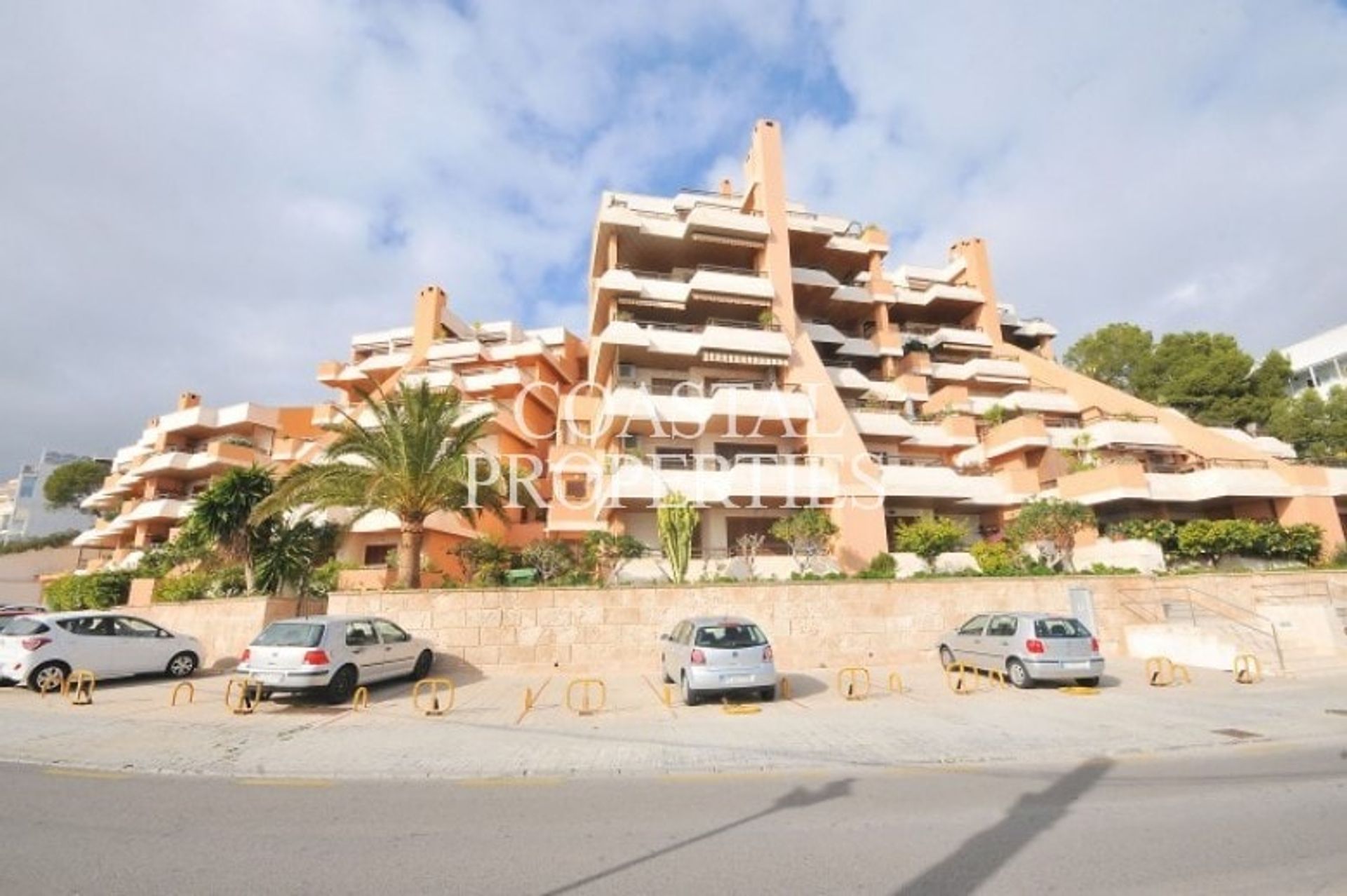 Condominium in La Bonanova, Balearic Islands 10880424