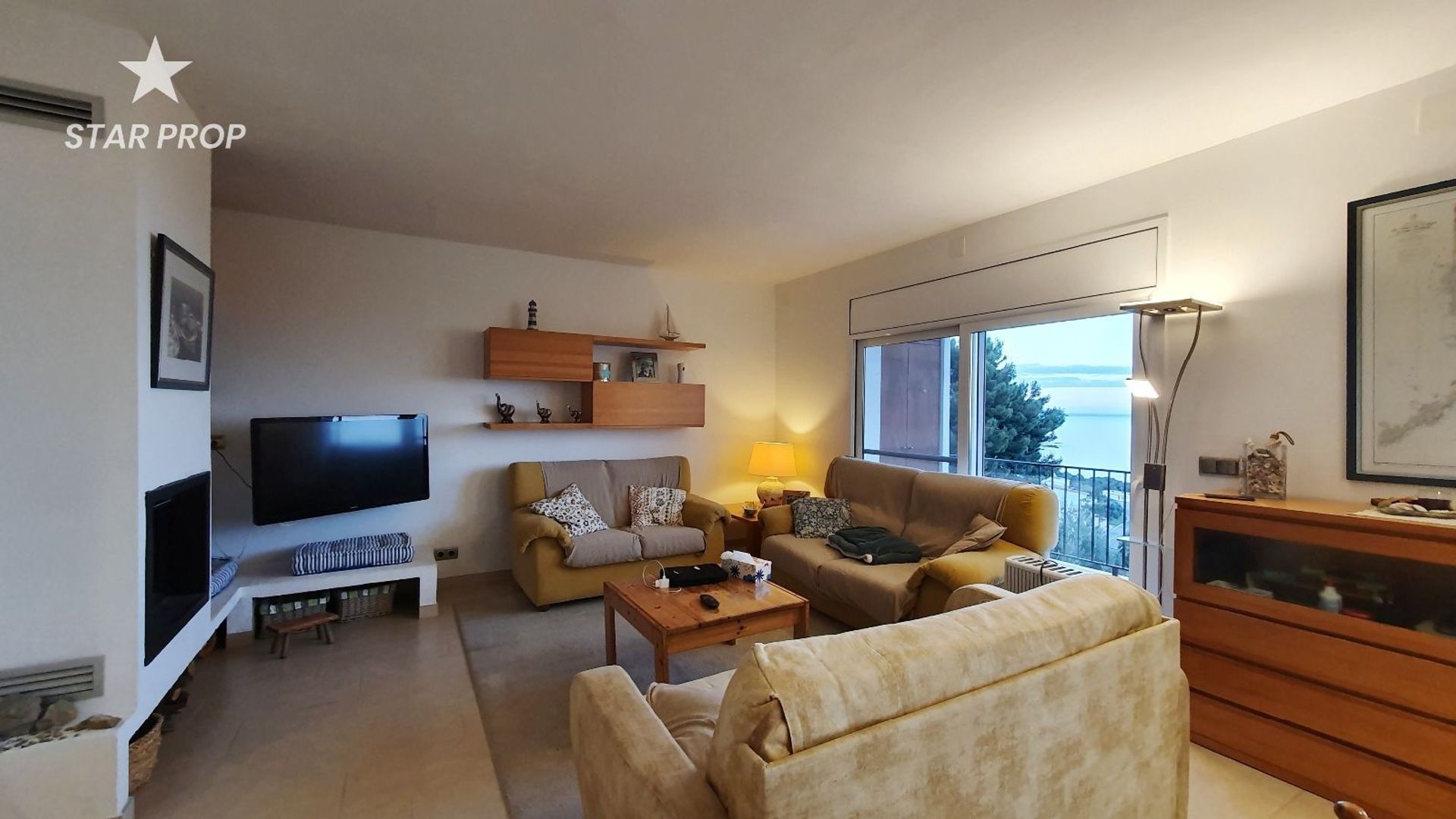 Condominio en Llançà, Catalunya 10880697