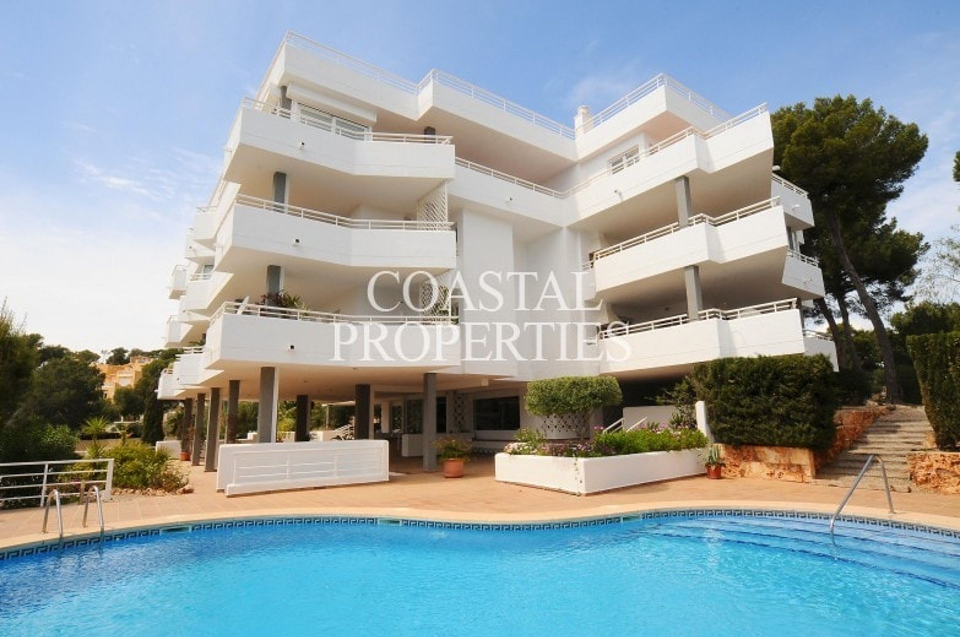 Condominio en Calvià, Islas Baleares 10881160