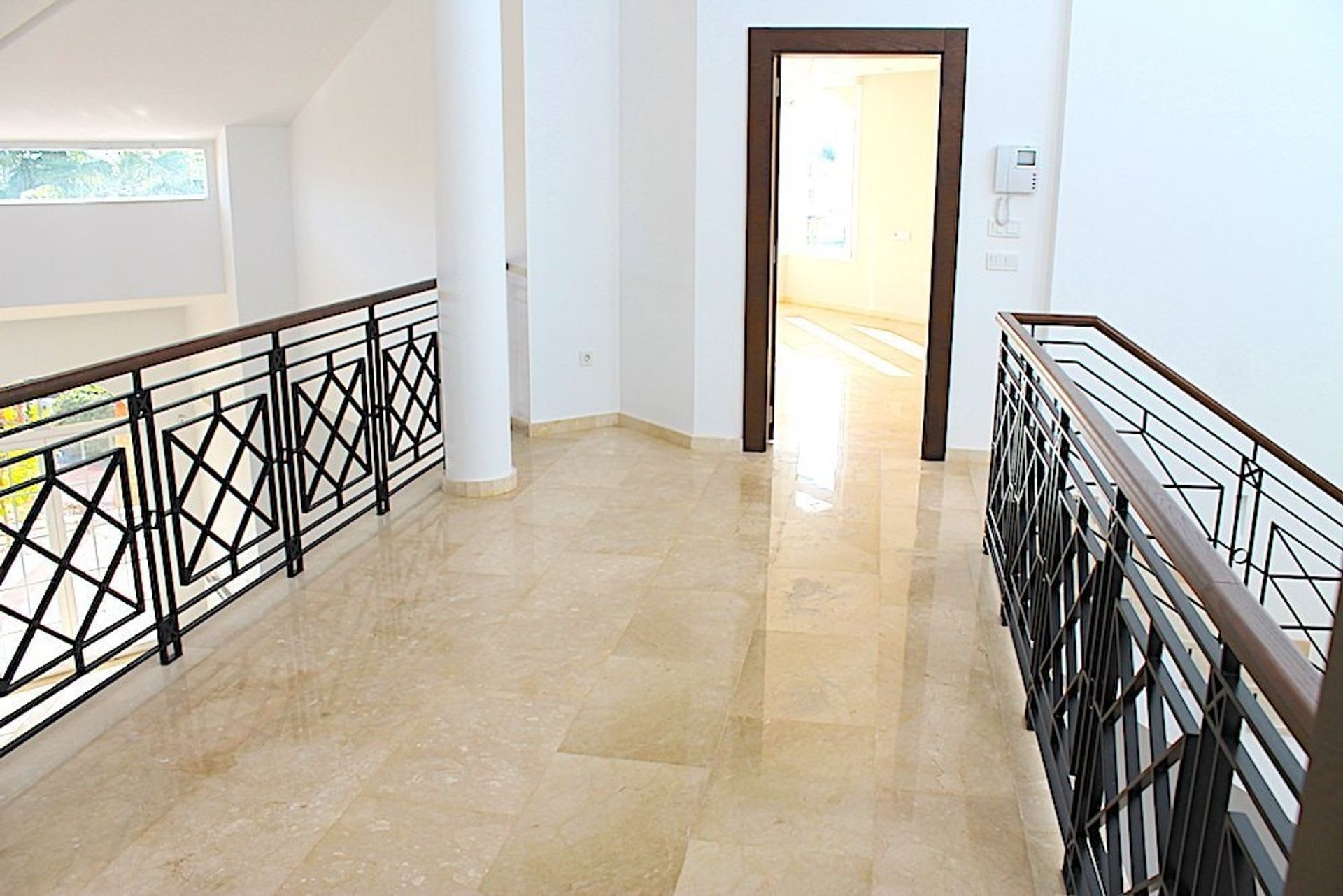 House in Alicante (Alacant), Comunidad Valenciana 10881526