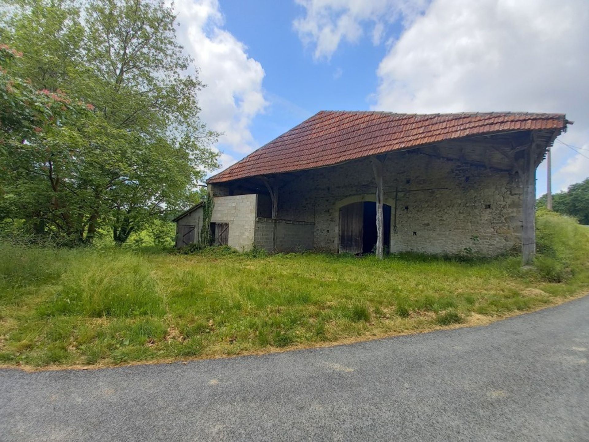 بيت في Saint-Eutrope-de-Born, Nouvelle-Aquitaine 10882102