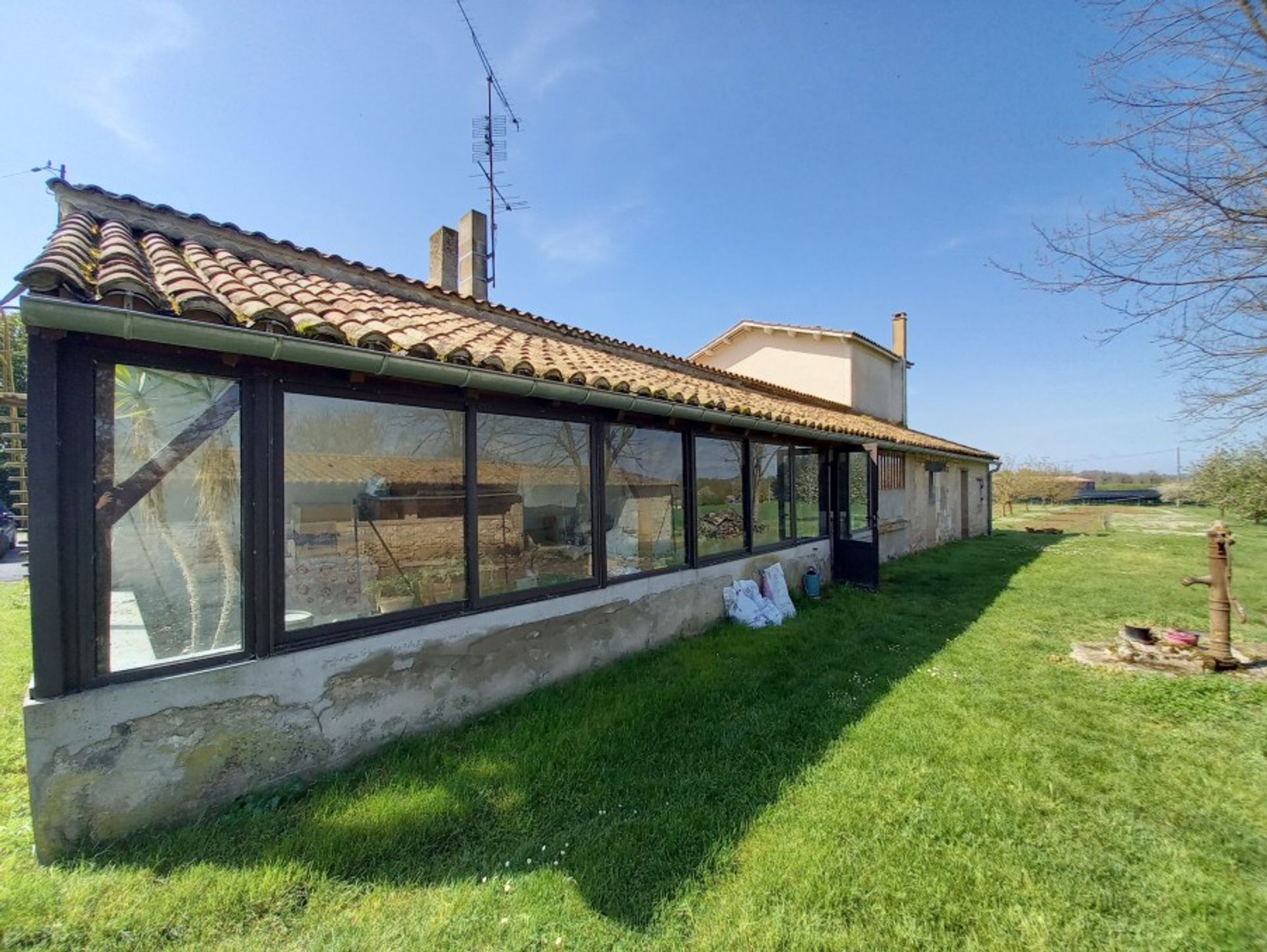 Hus i Castillonnes, Nouvelle-Aquitaine 10882204