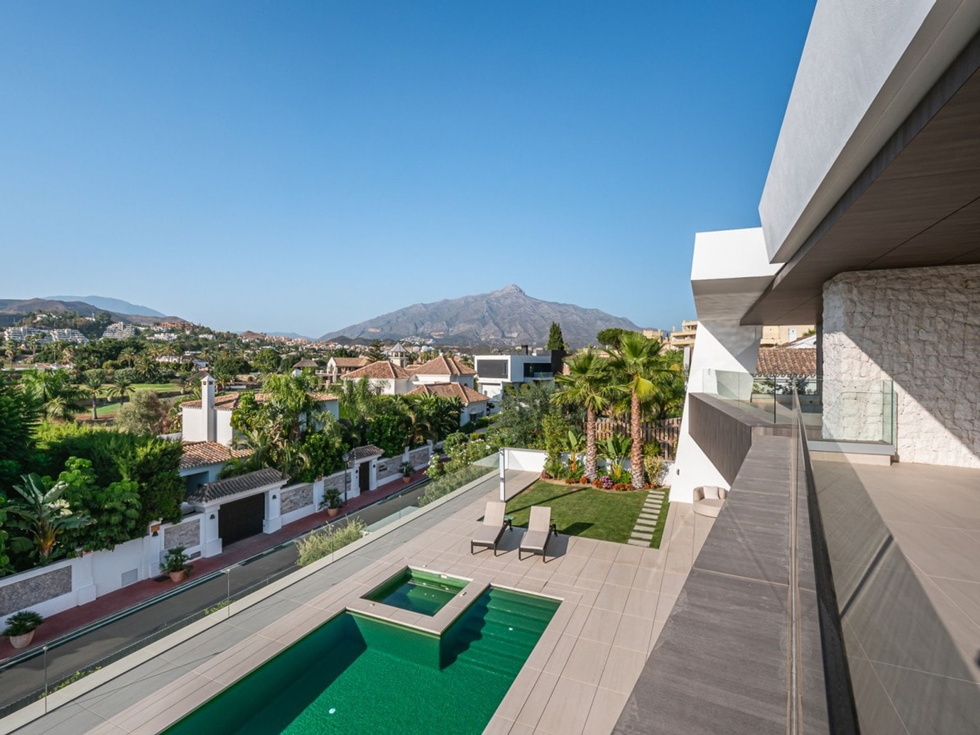 House in San Pedro de Alcantara, Andalusia 10882280