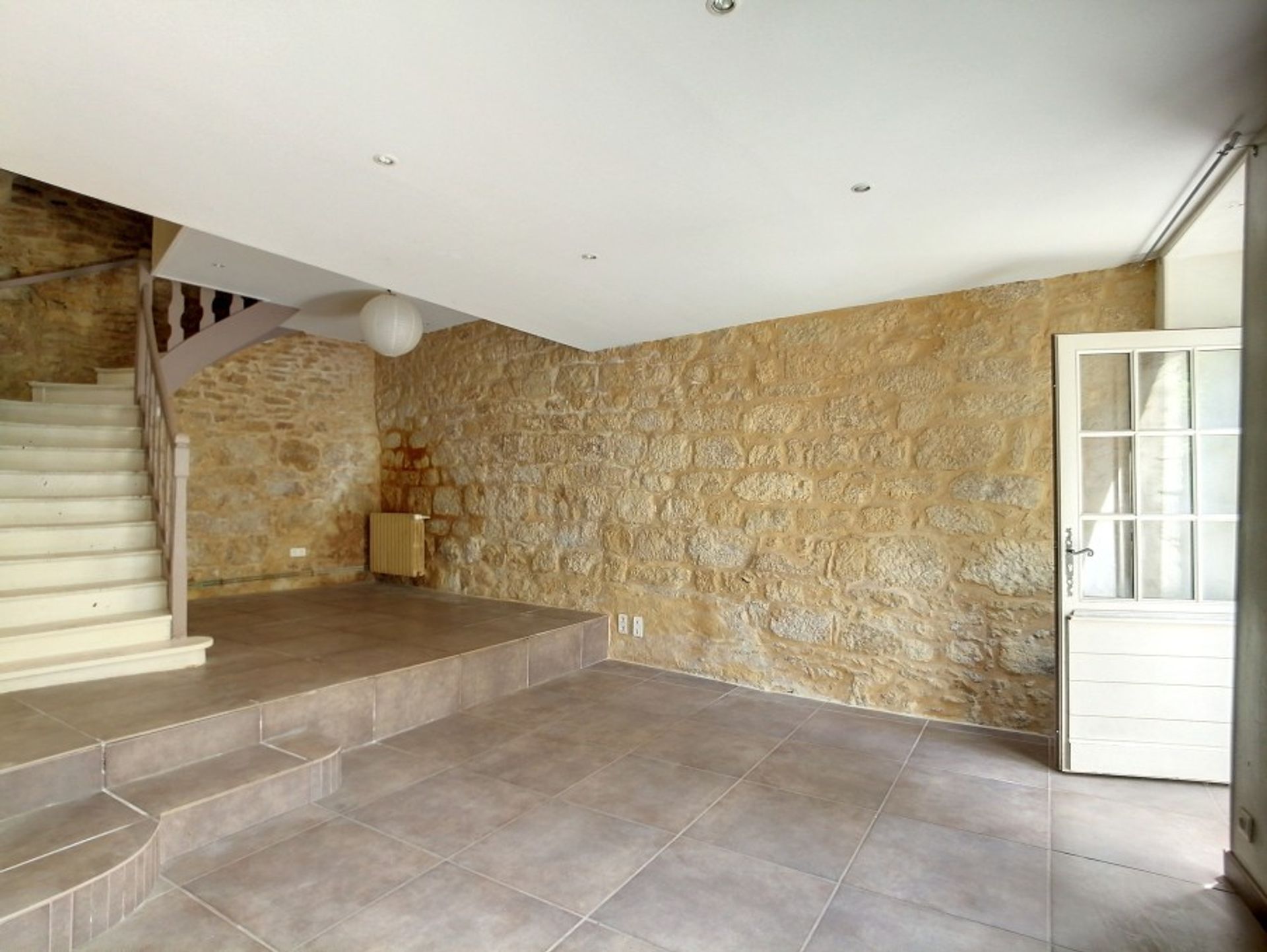 Huis in Sint-Cyprien, Nouvelle-Aquitanië 10882389