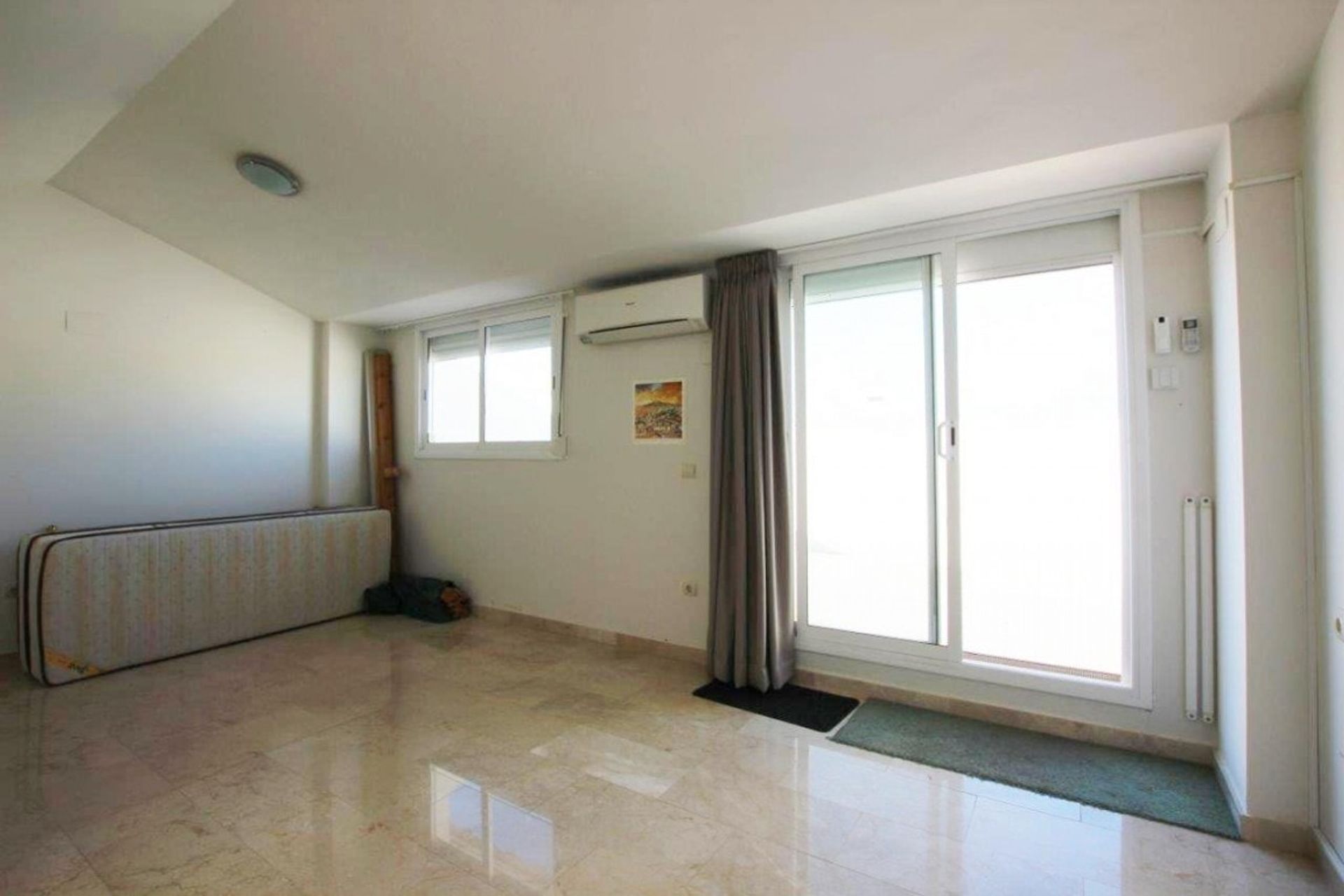 Condominium in Albacete, Castilla-La Mancha 10883164