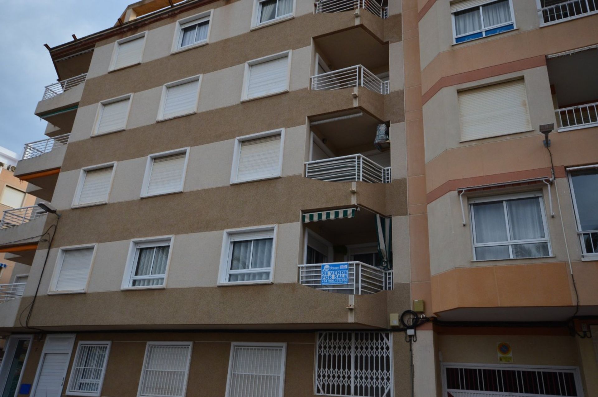 Condominium dans Guardamar del Segura, Comunidad Valenciana 10883492