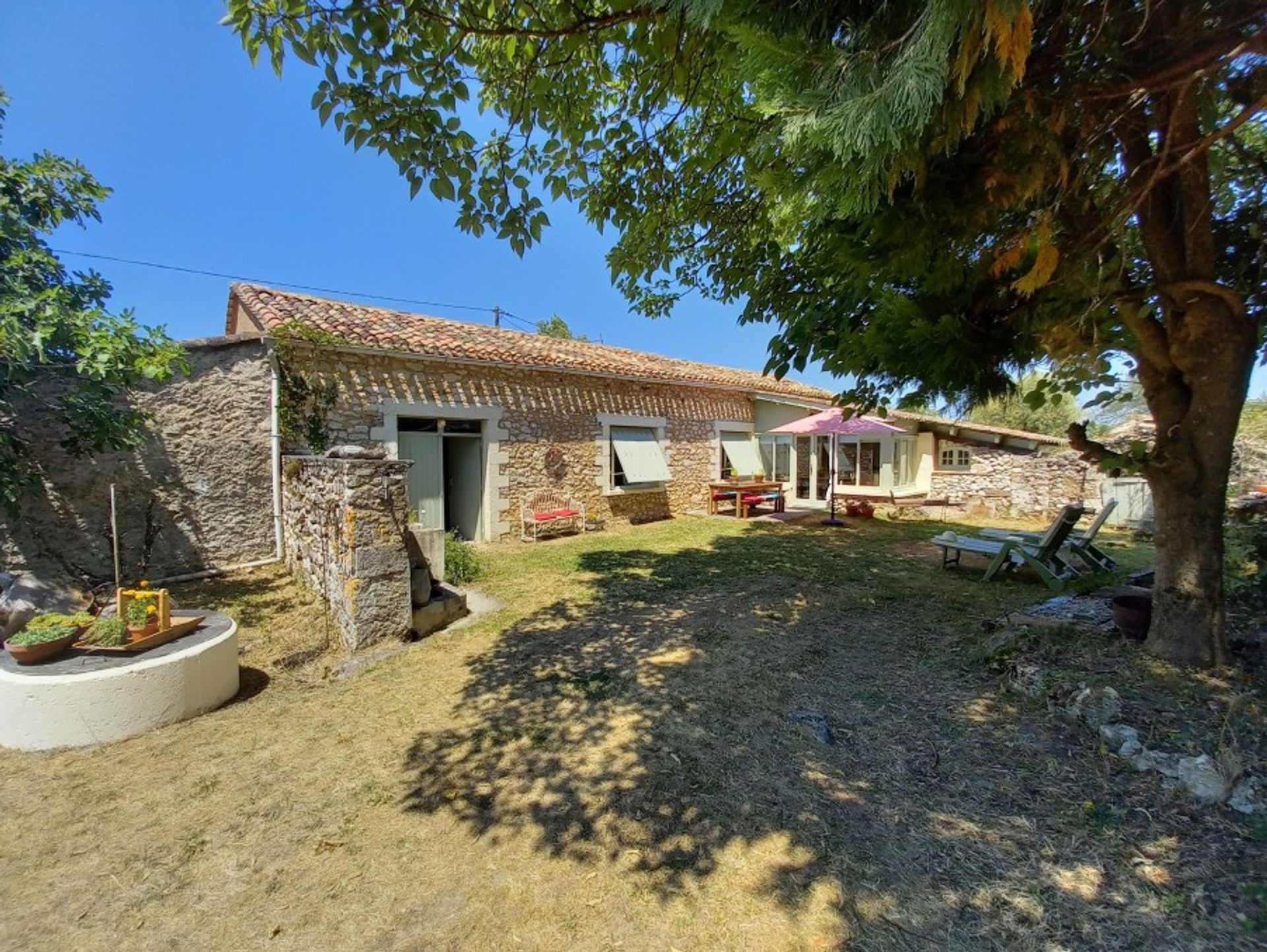 Huis in Vergt-de-Biron, Nouvelle-Aquitaine 10883531