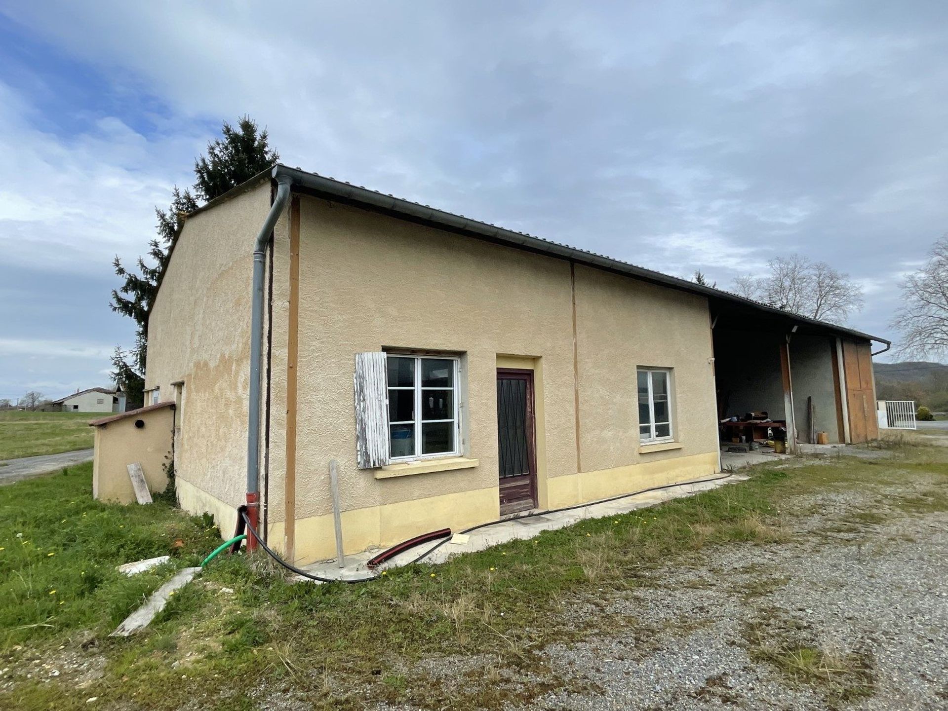 жилой дом в Masseube, Occitanie 10883562