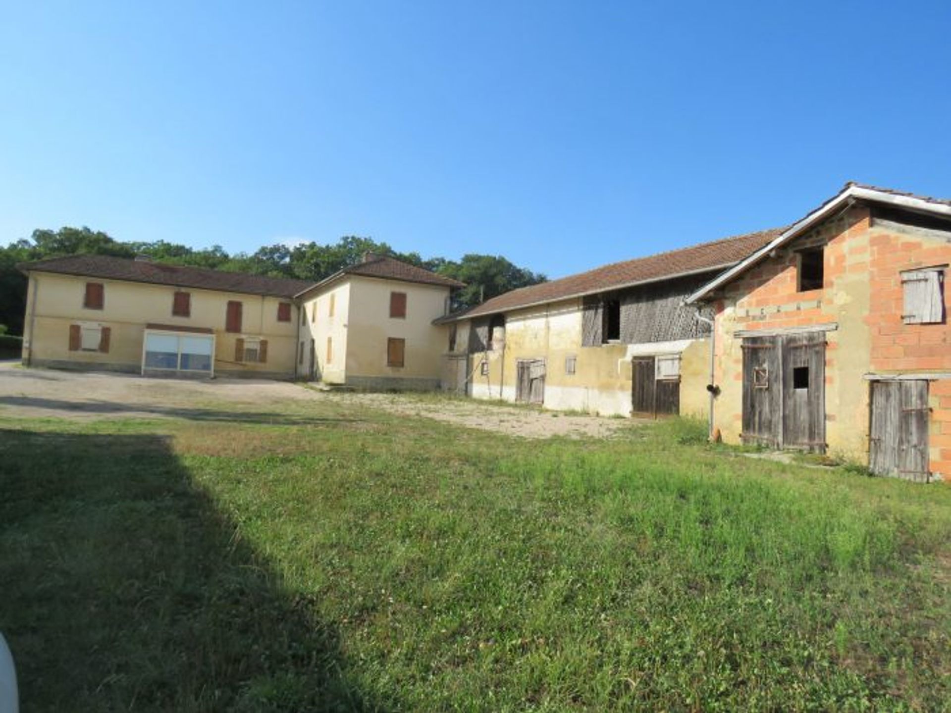 Industrial in Masseube, Occitanie 10883610