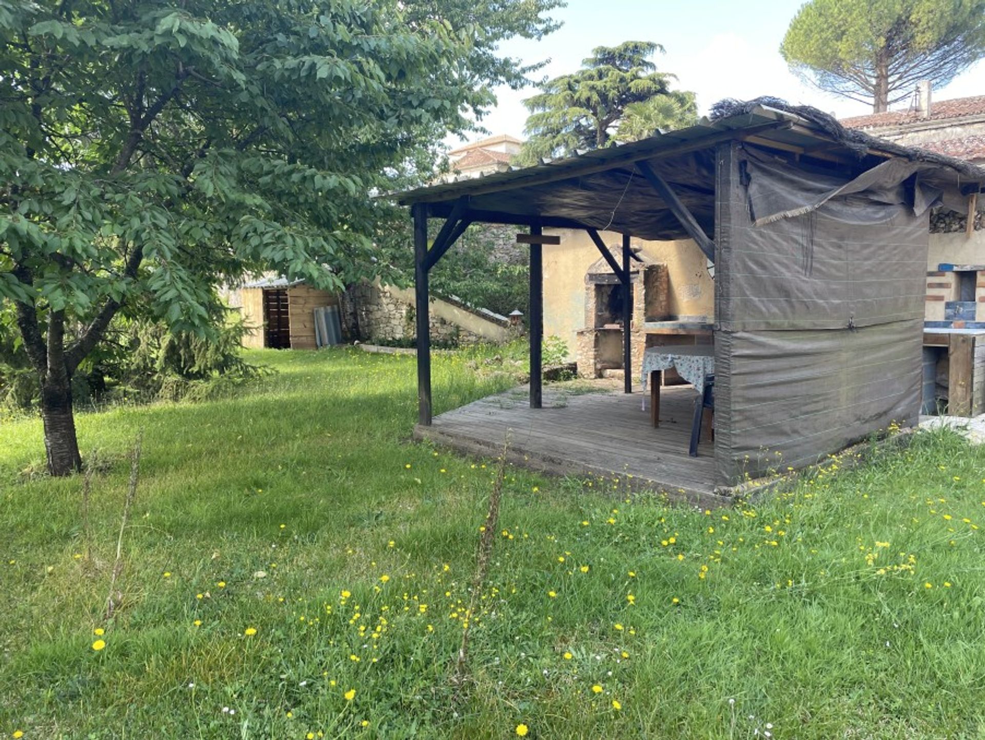 Huis in Monpazier, Nouvelle-Aquitaine 10883932